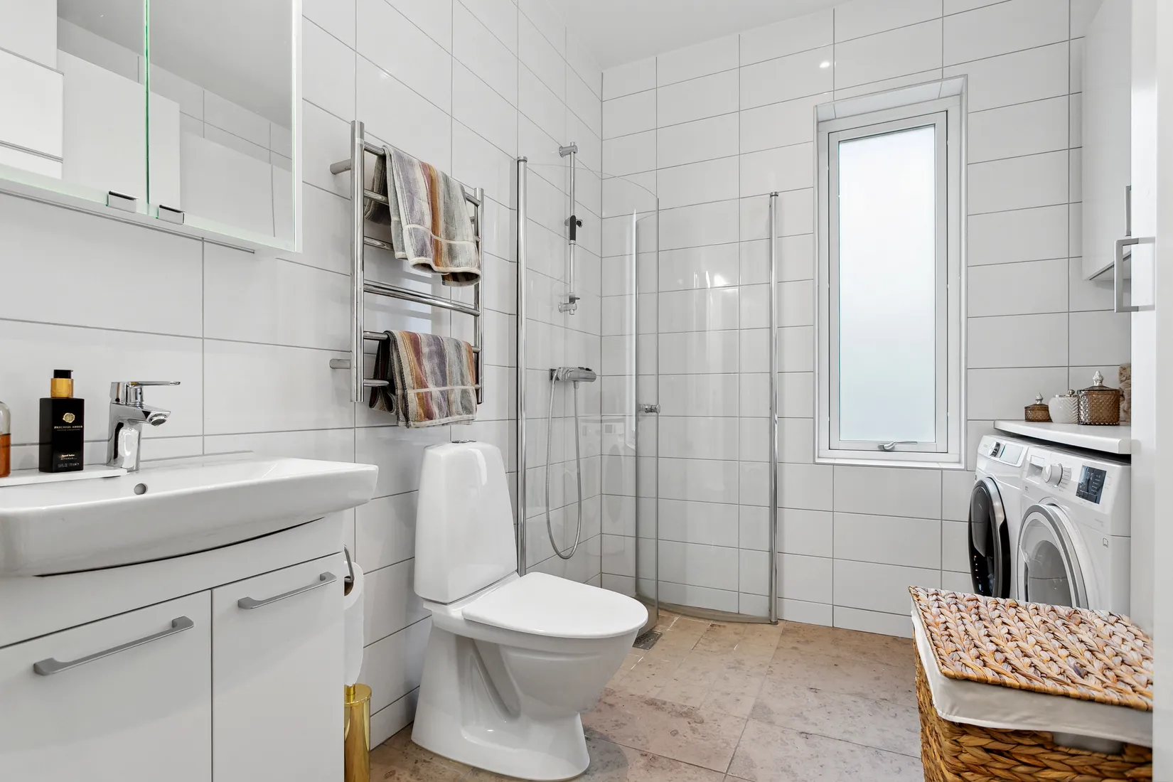 Radhus, Tant Gredelins väg 41A, Kvarnsjön / Sandstugan, Botkyrka