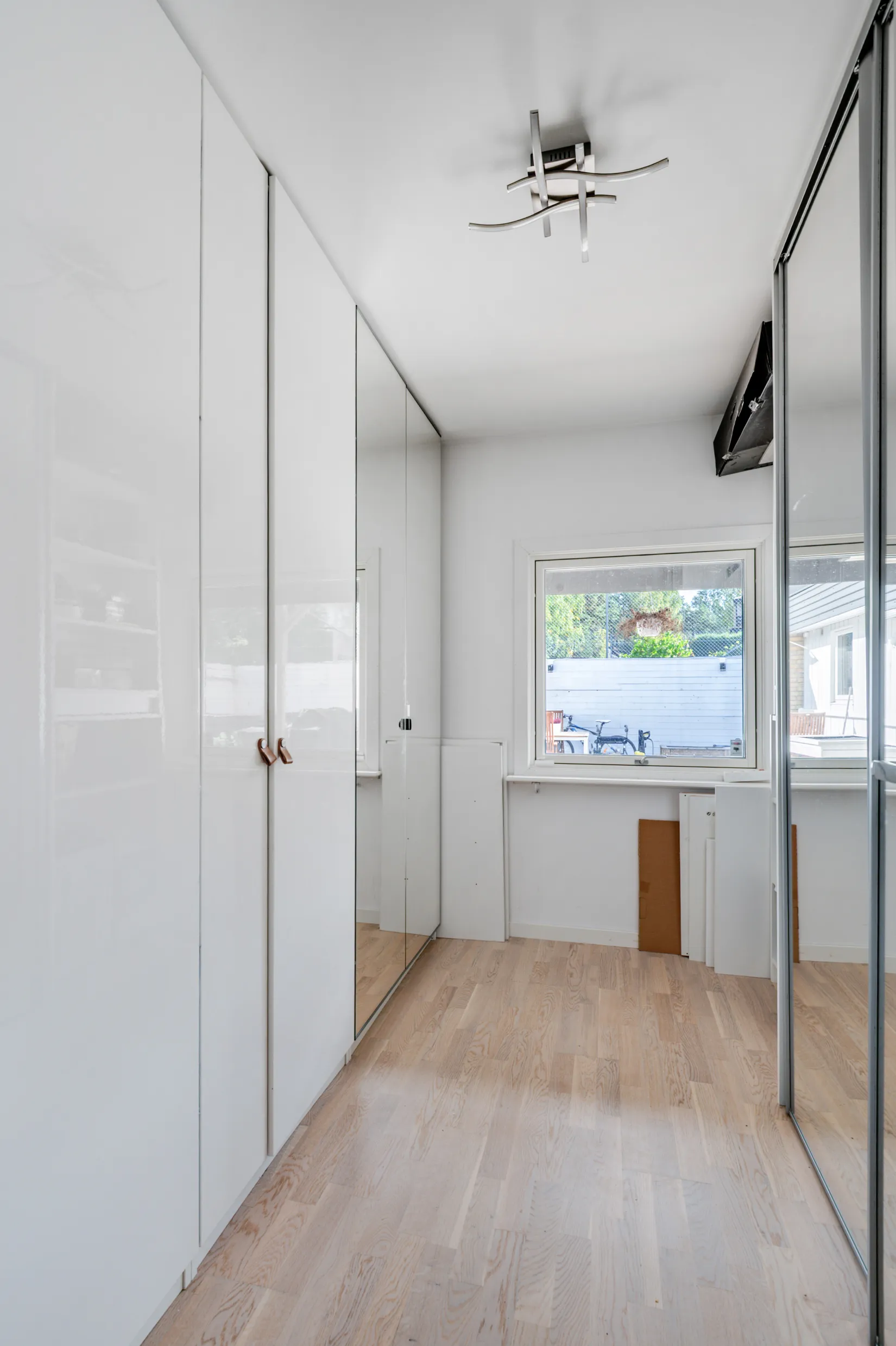 Radhus, Stora Hundens gata 520, Brandbergen, Haninge