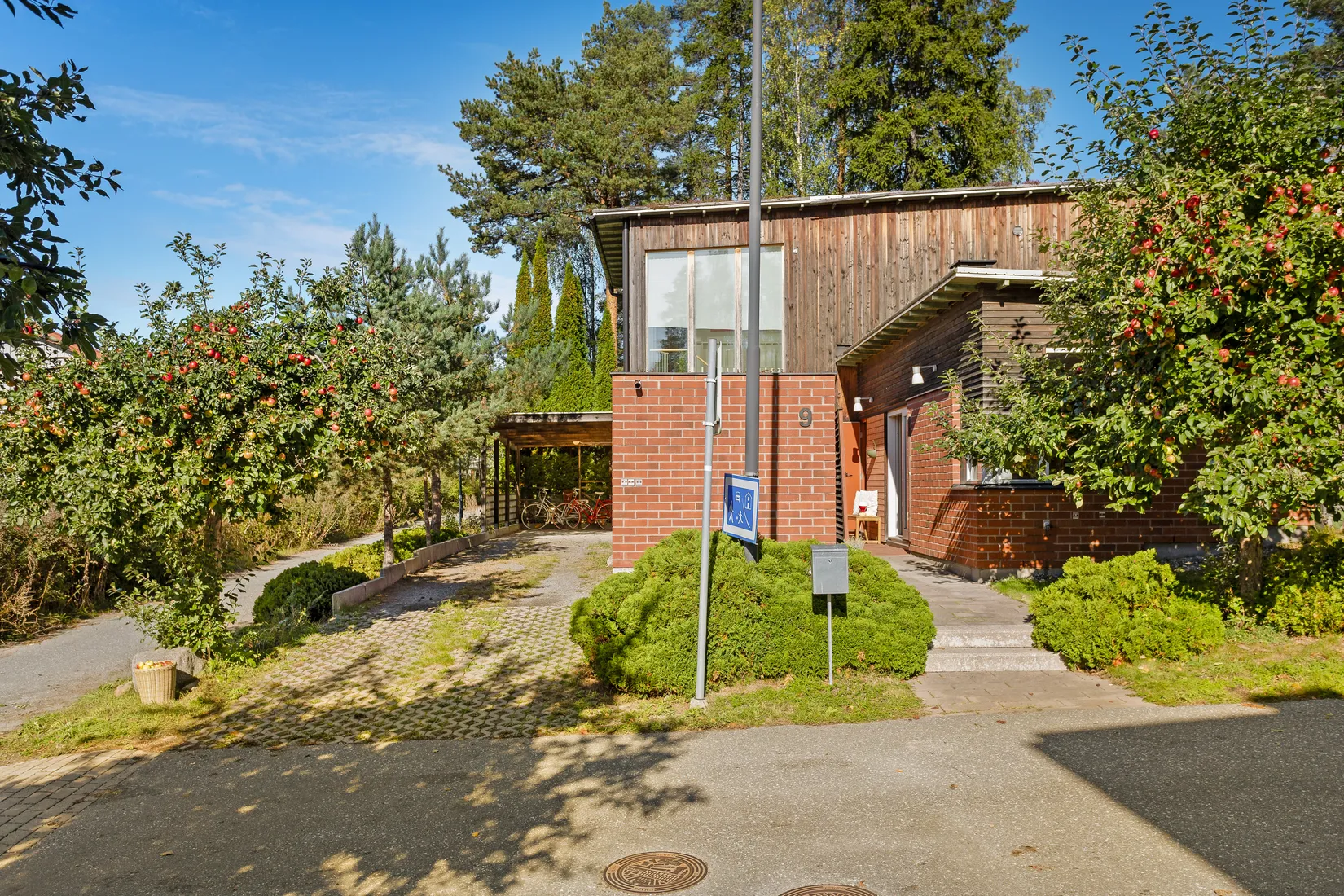 Radhus, Vindilsgränd 9, Jakobsberg - Polhem, Järfälla