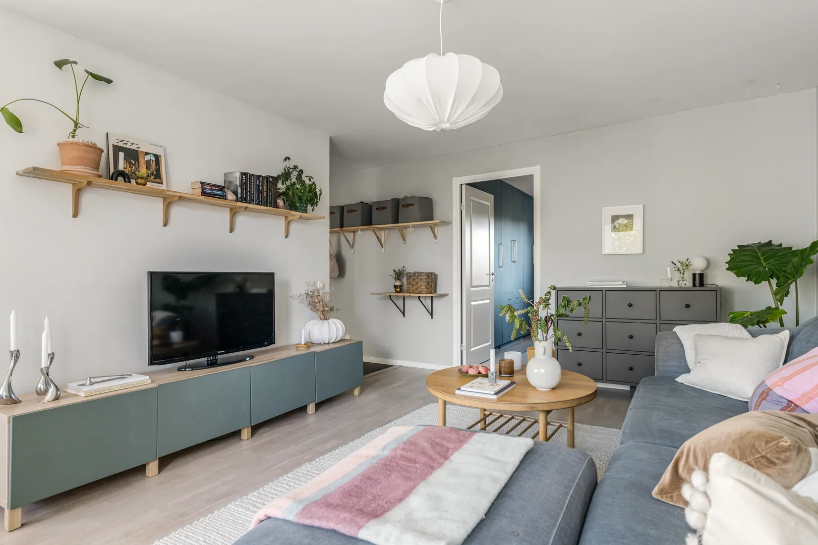 Bostadsrätt, Blomgatan 8, Vån 4/4, Rudviken/Solna C, Solna