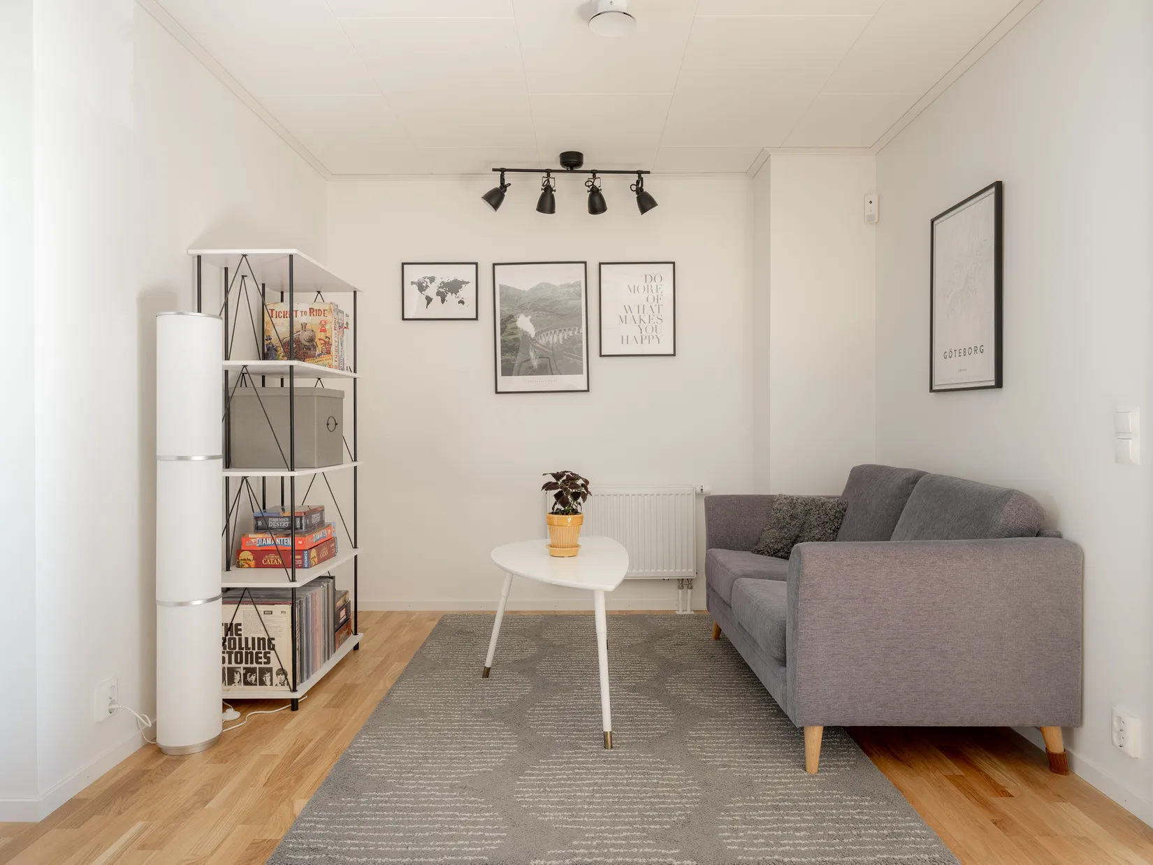 Radhus, Krögers Promenad 37, Silverdal, Sollentuna