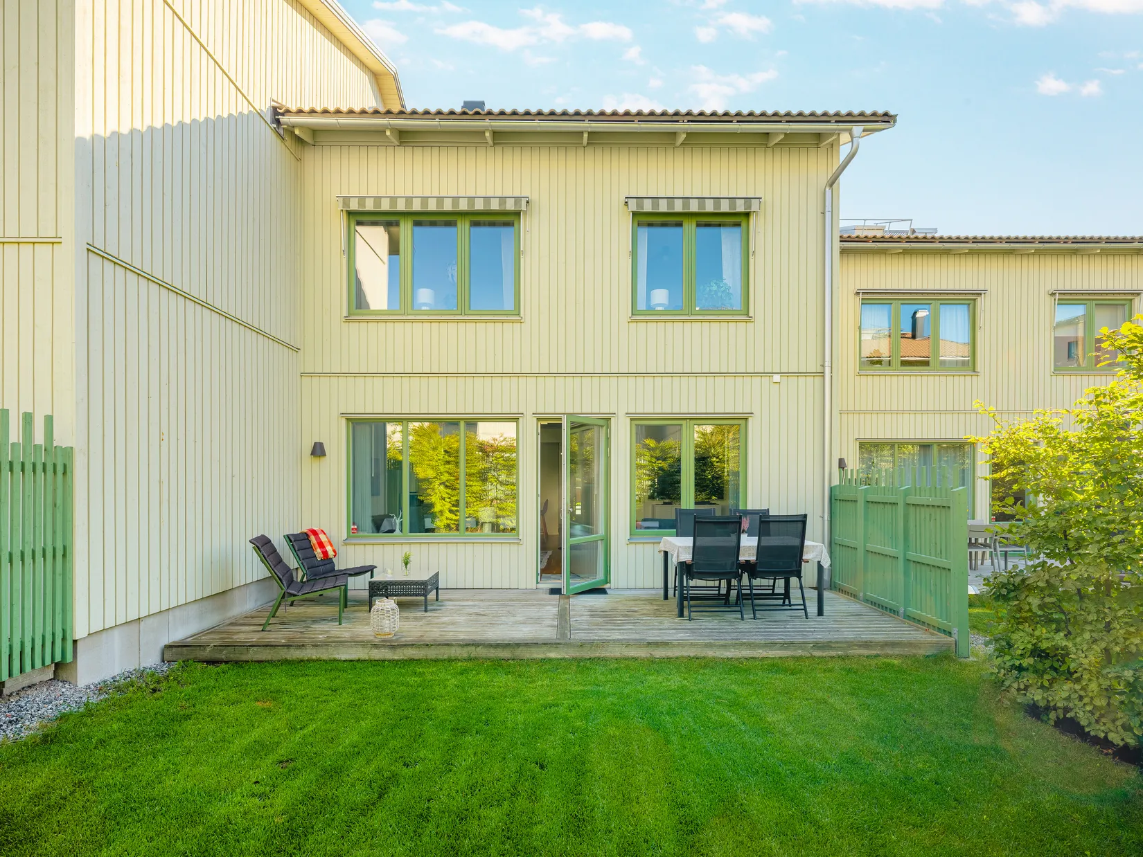Radhus, Krögers Promenad 37, Silverdal, Sollentuna