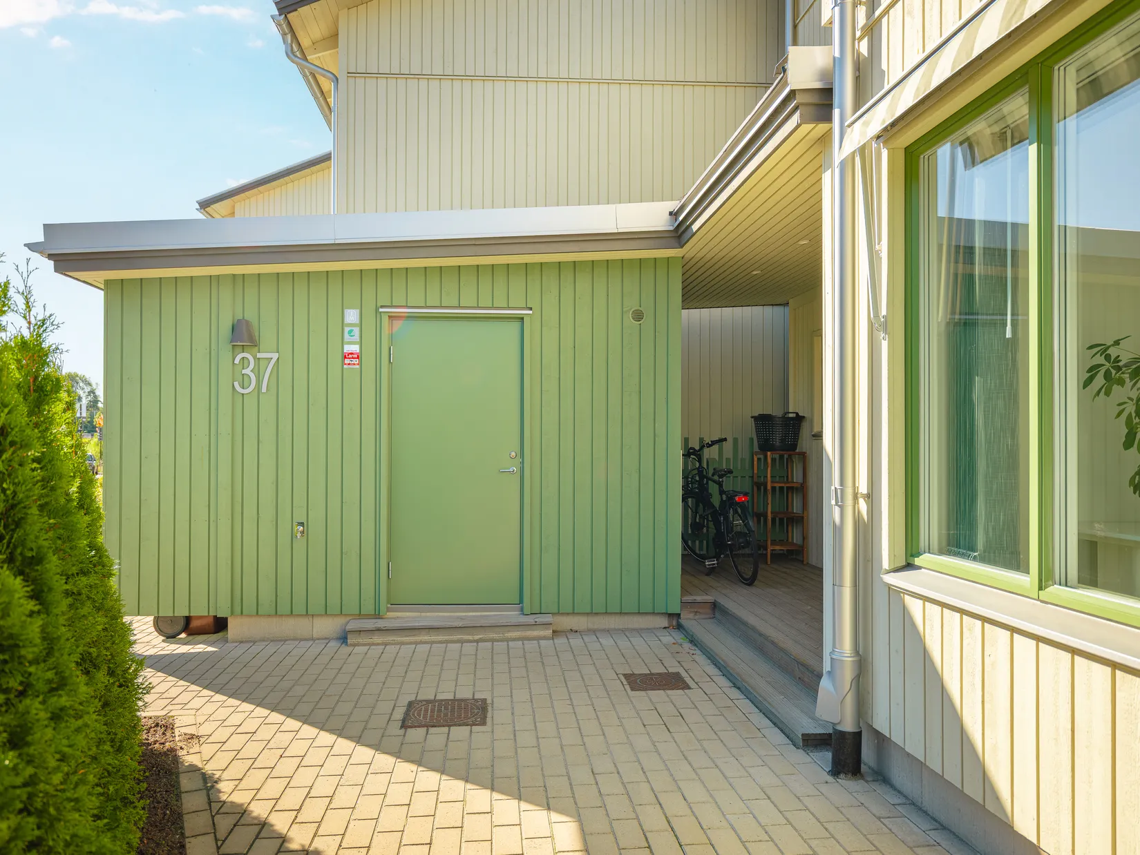 Radhus, Krögers Promenad 37, Silverdal, Sollentuna