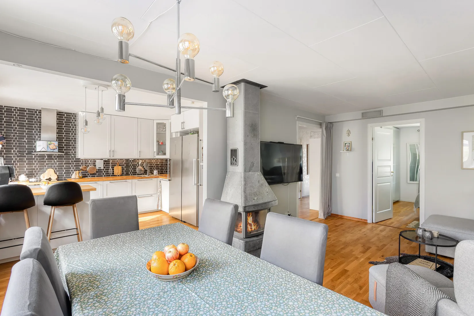 Villa, Basunvägen 53, Viksjö Hummelmora, Järfälla