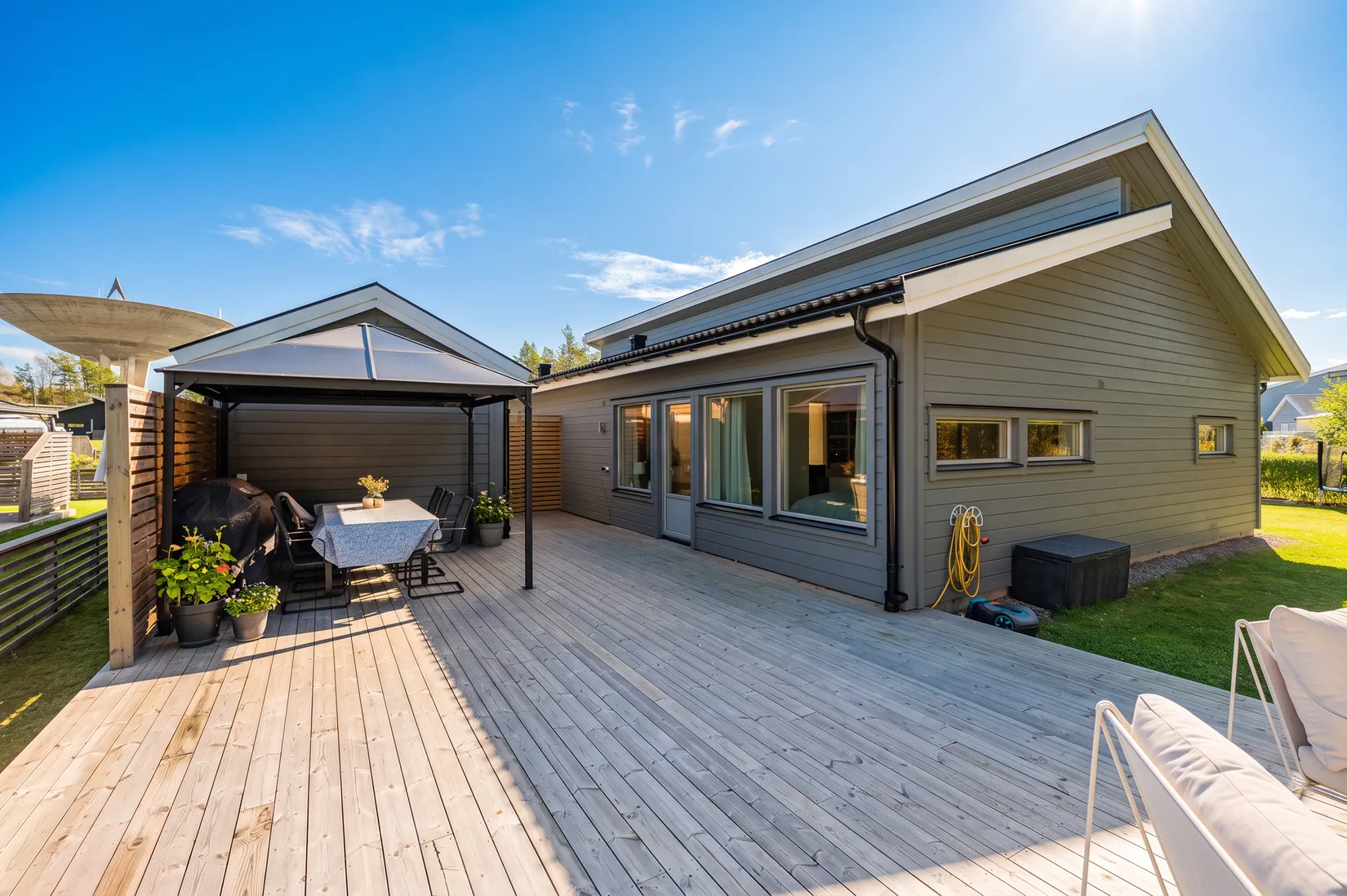 Villa, Tibble Skogsväg 44, Kungsängen/Norrboda, Upplands-Bro