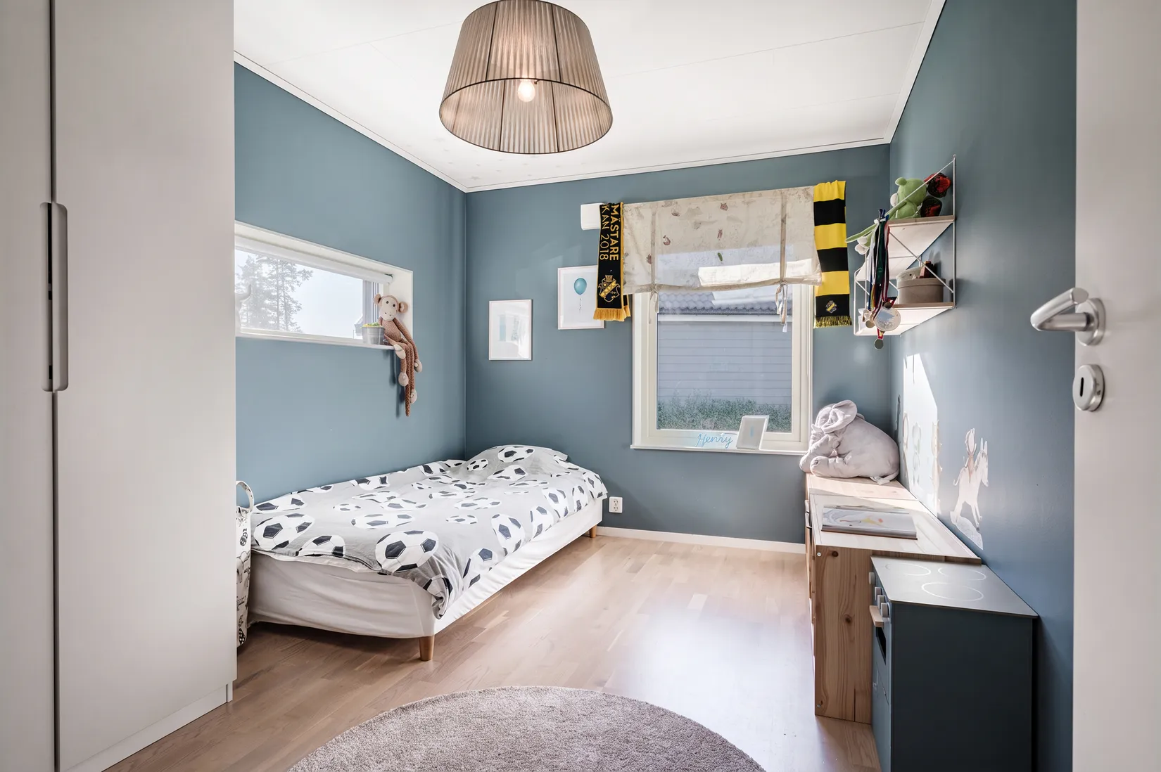 Villa, Tibble Skogsväg 44, Kungsängen/Norrboda, Upplands-Bro