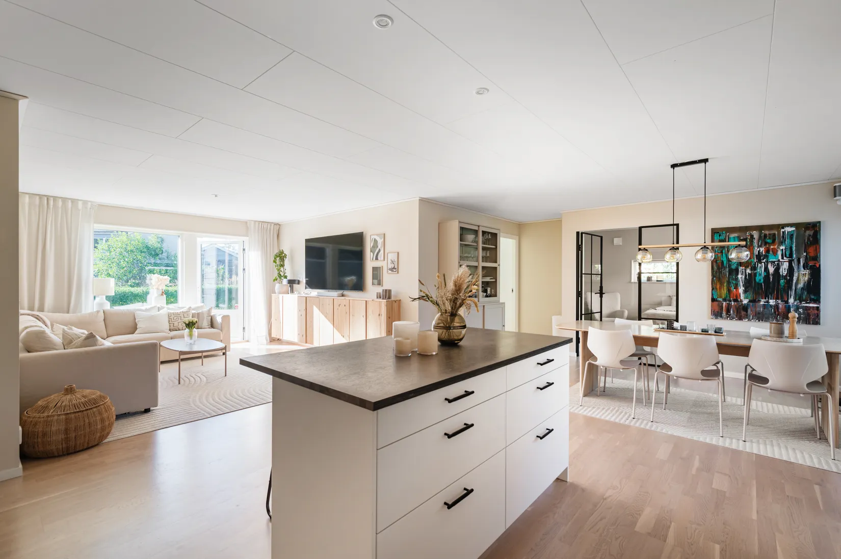 Villa, Tibble Skogsväg 44, Kungsängen/Norrboda, Upplands-Bro