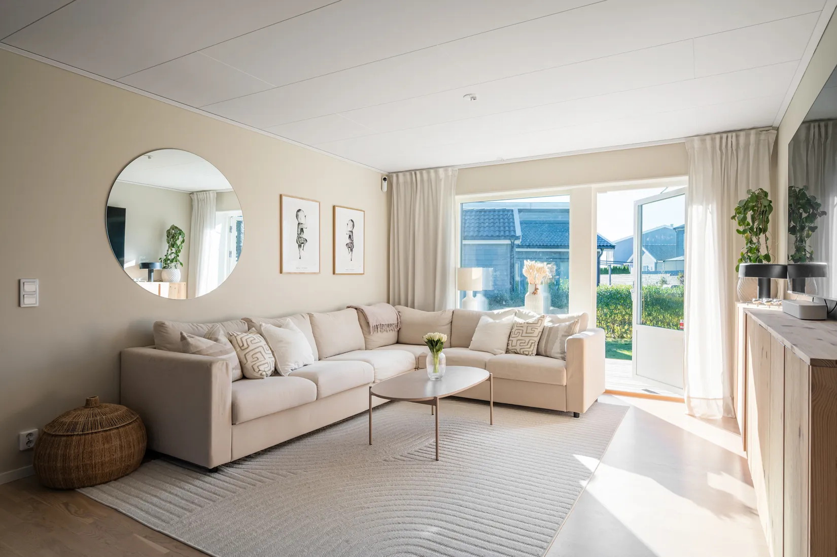 Villa, Tibble Skogsväg 44, Kungsängen/Norrboda, Upplands-Bro