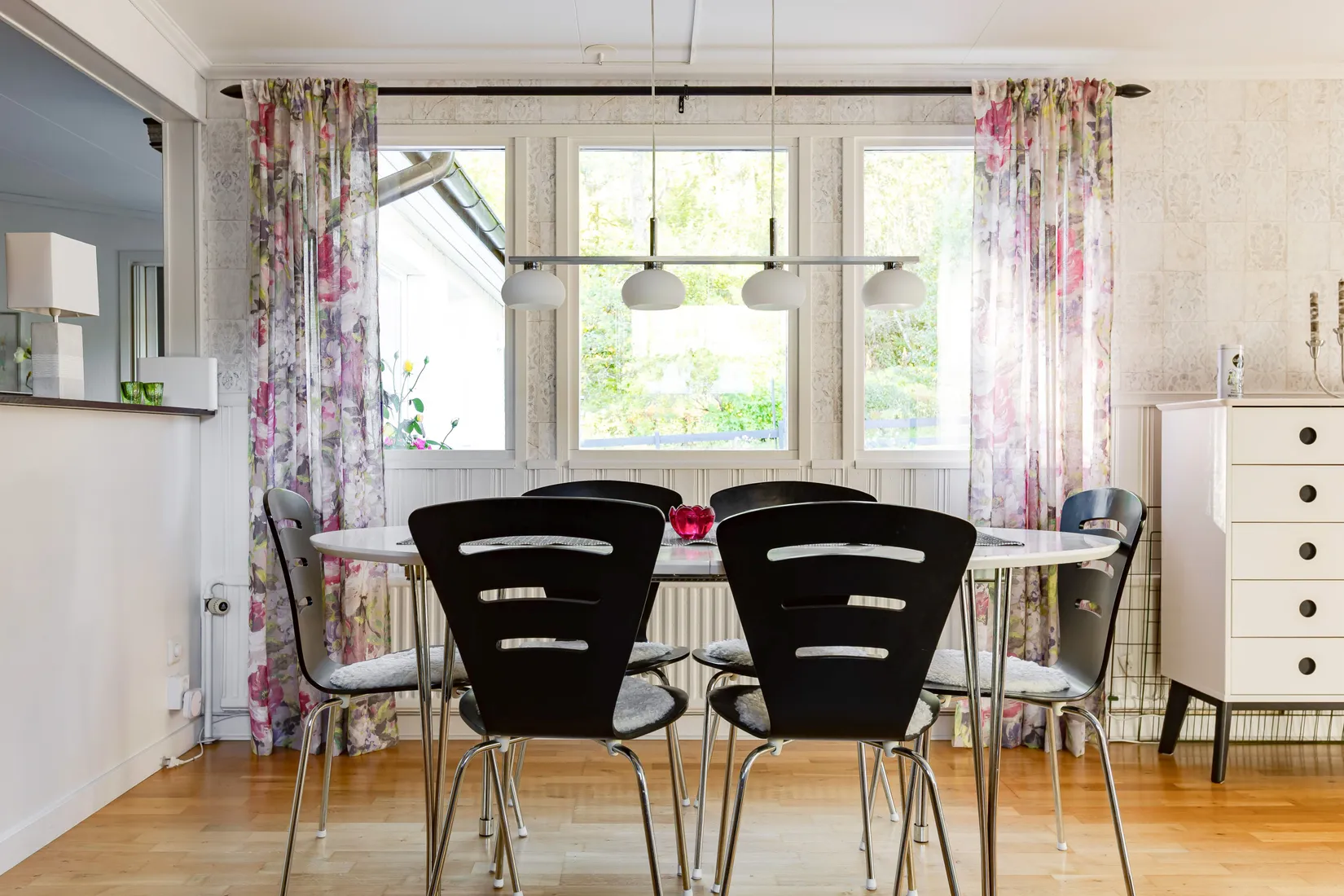 Villa, Mellomgårdsgatan 4, Hulta, Borås