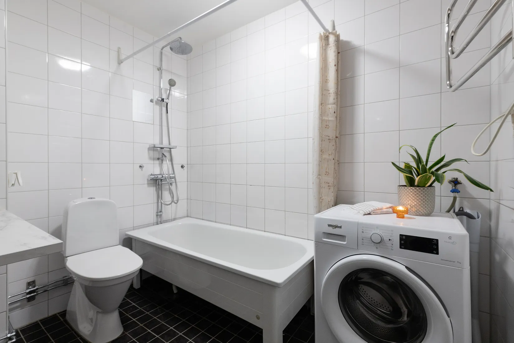 Bostadsrätt, Jonstorpsvägen 2, Huvudsta, Solna
