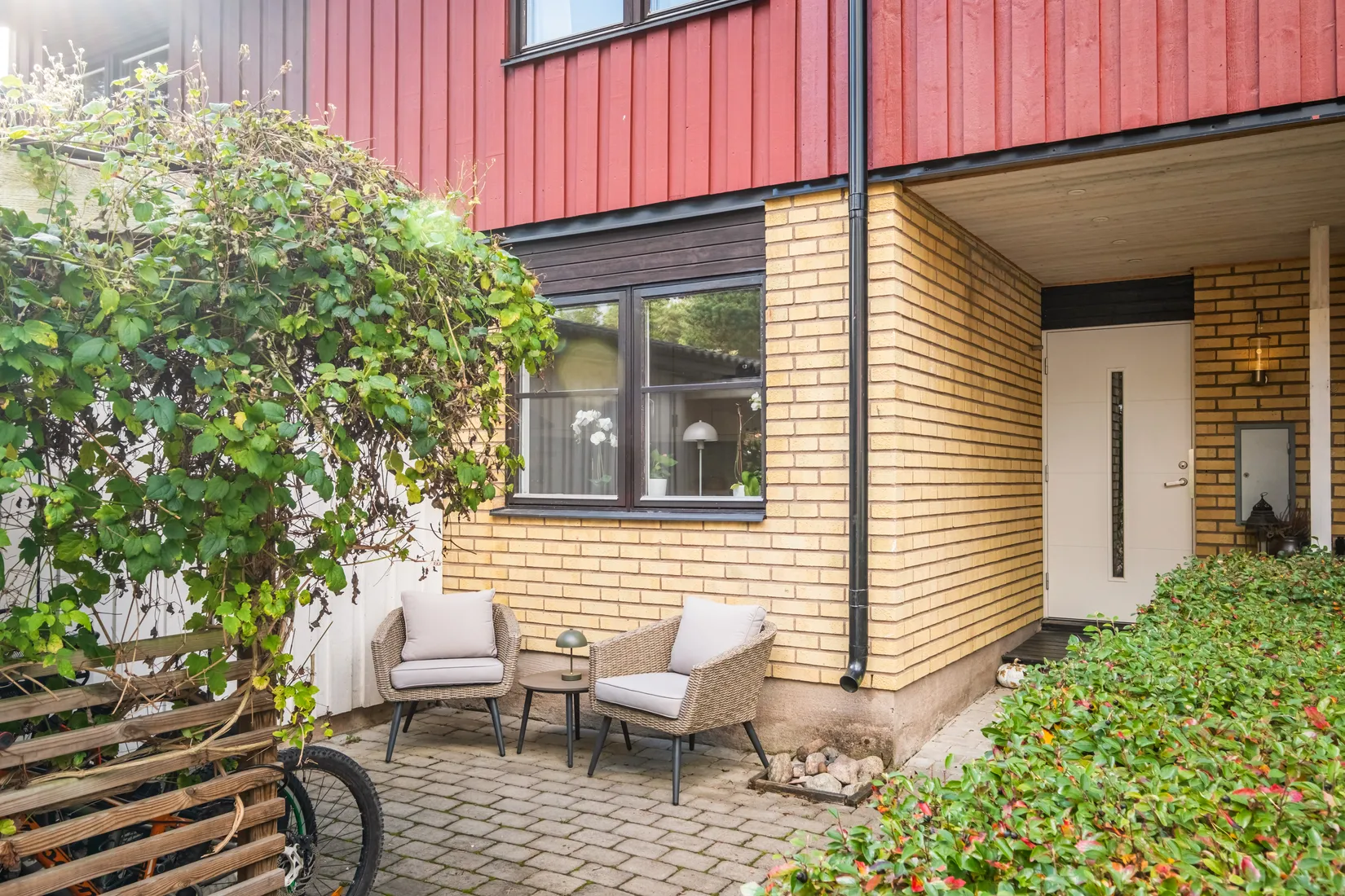 Radhus, Kragstalundsvägen 29, Kragstalund, Vallentuna