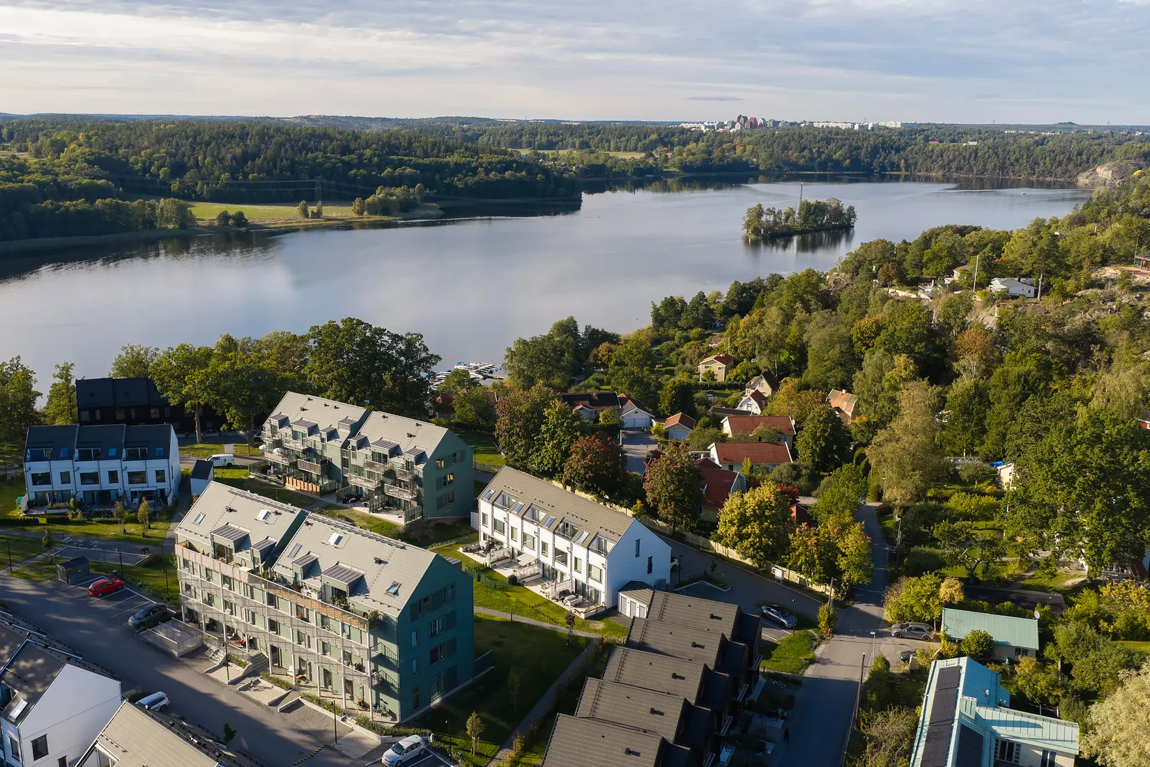 Radhus, Ulvsbergsvägen 15F, Tullinge Strand, Botkyrka