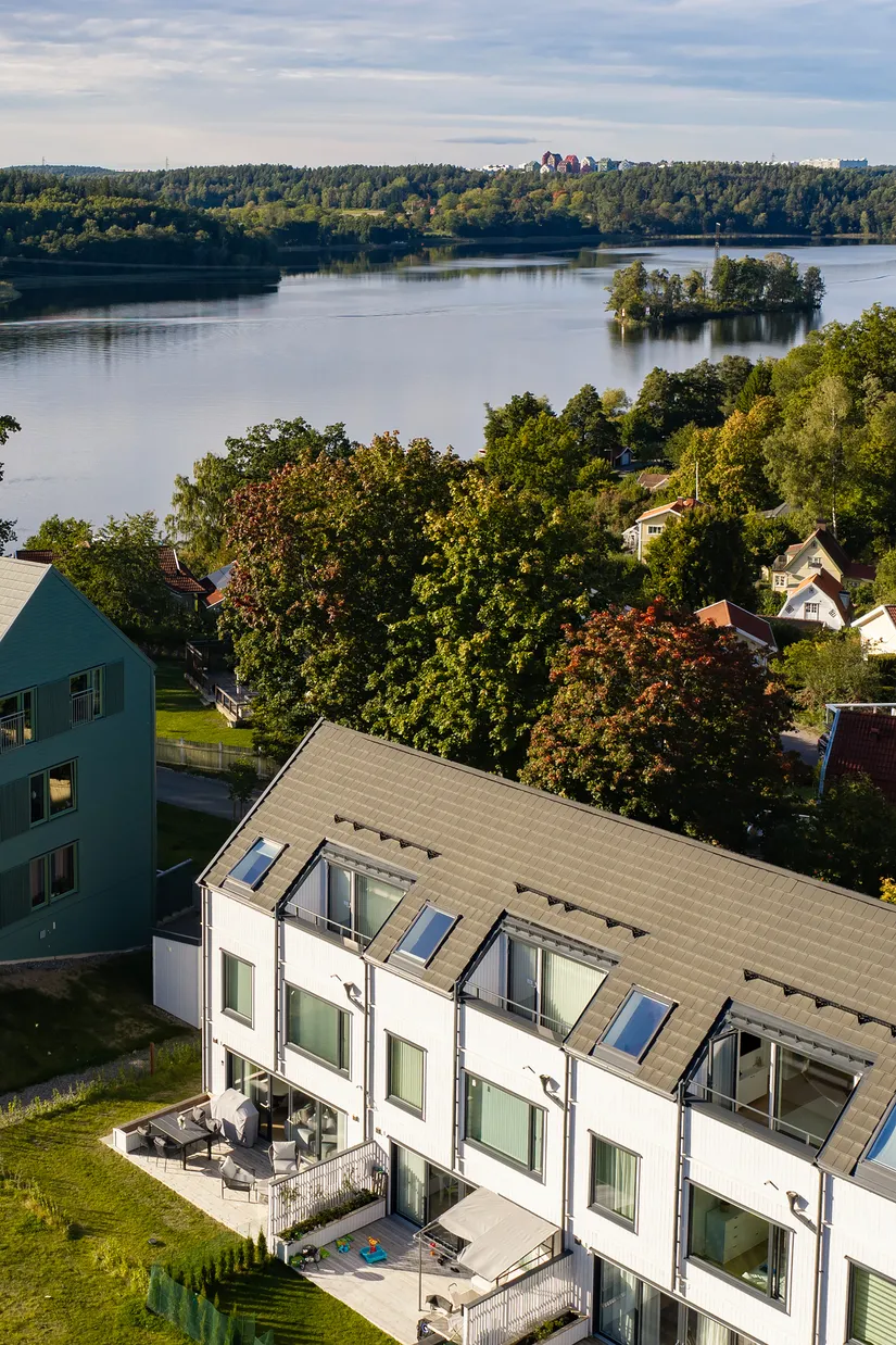 Radhus, Ulvsbergsvägen 15F, Tullinge Strand, Botkyrka