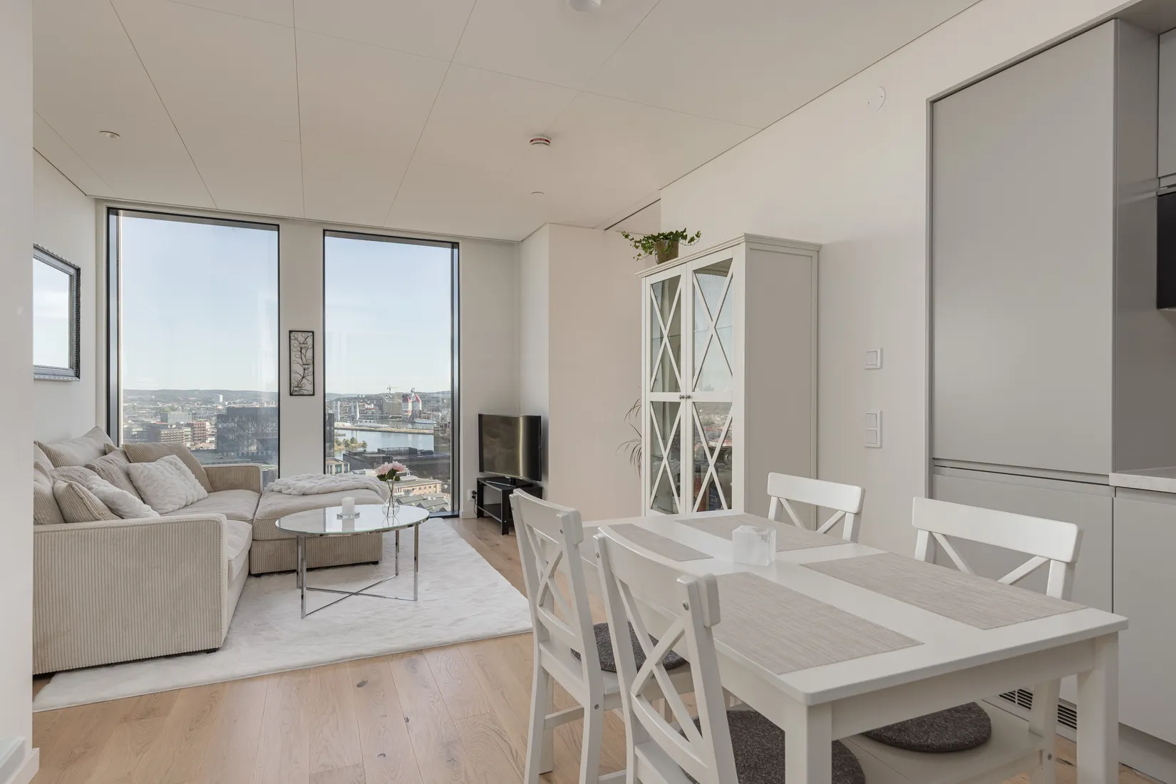 Bostadsrätt, Lodjursstråket 1 (Karlatornet vån 19 Öster), Lindholmen, Göteborg