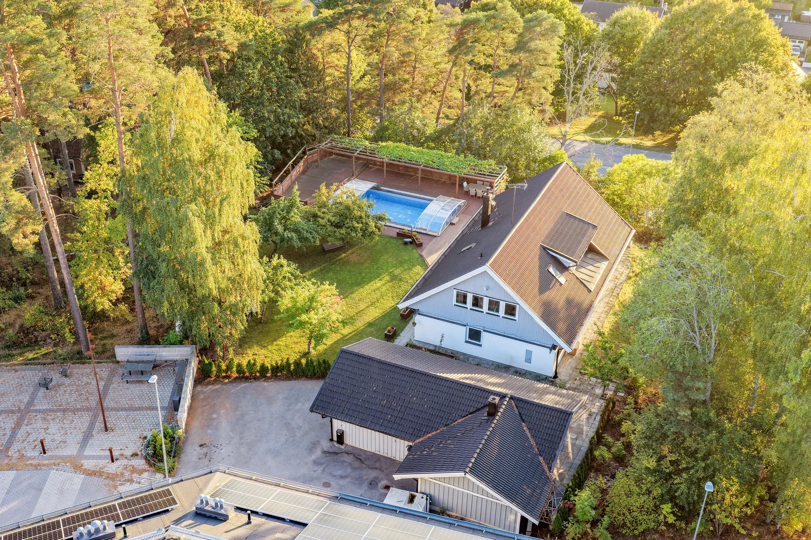 Villa, Kapellvägen 5, Håbo