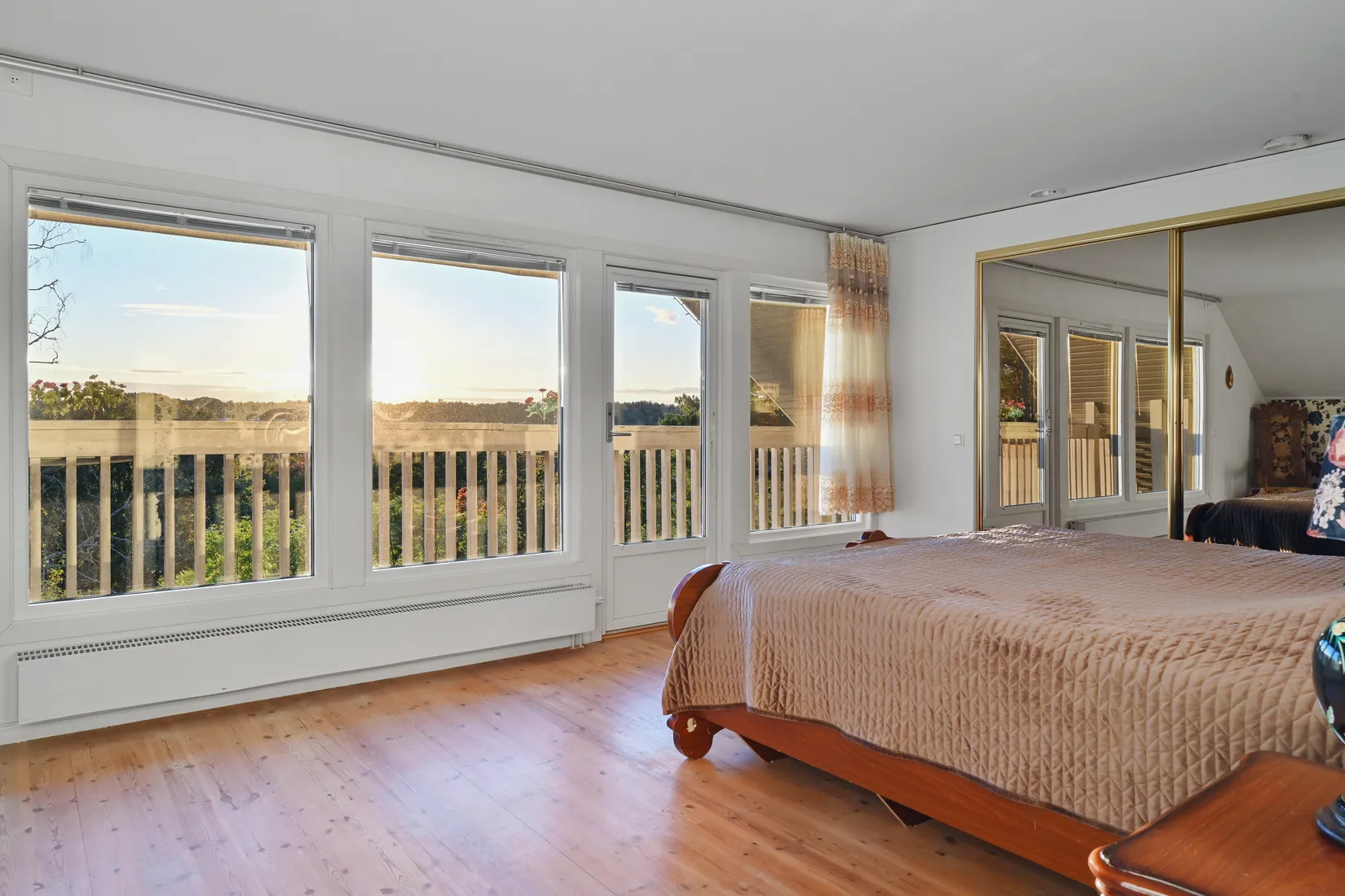 Villa, Kapellvägen 5, Håbo