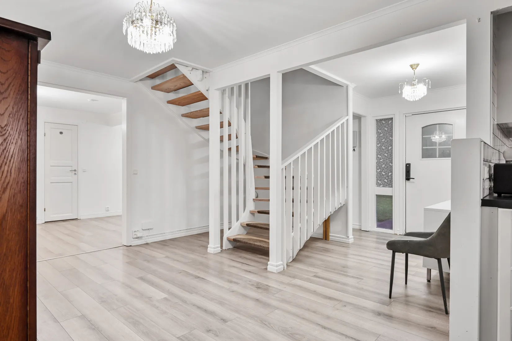Villa, Kapellvägen 5, Håbo