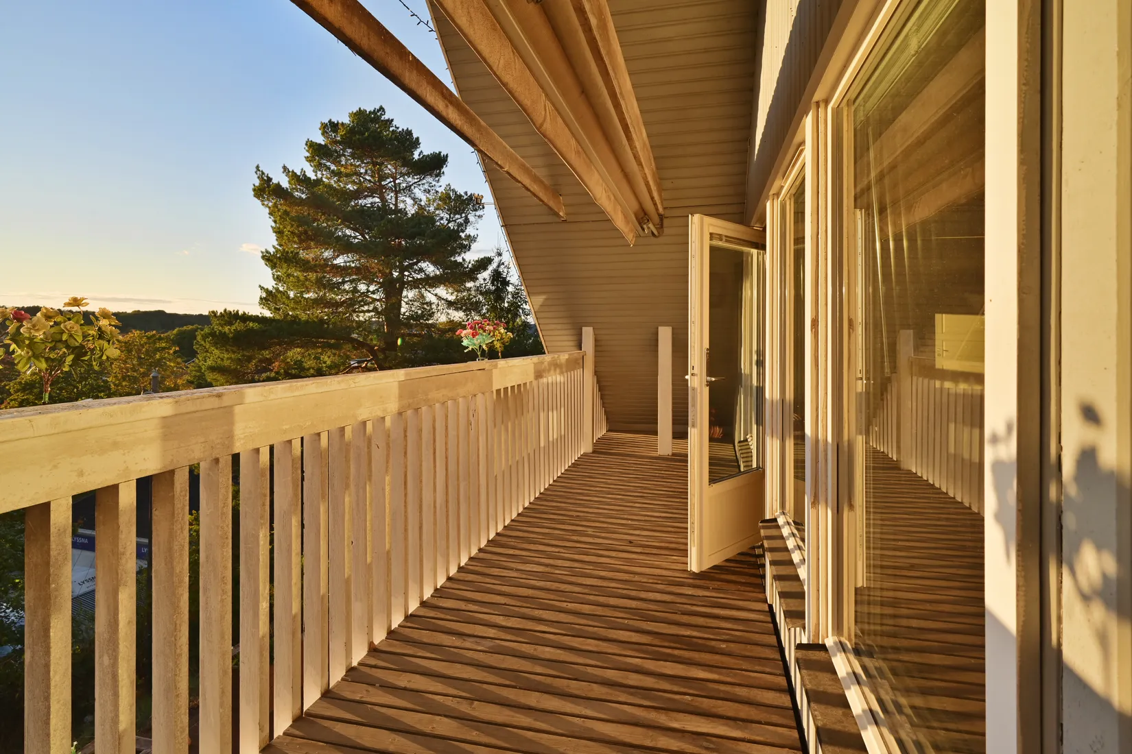 Villa, Kapellvägen 5, Håbo