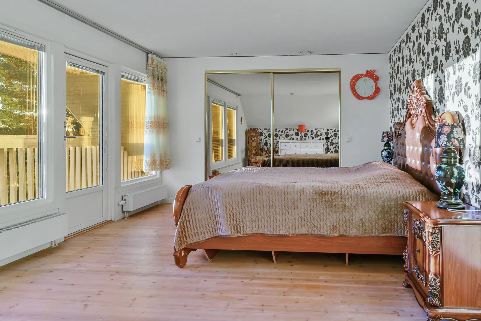 Villa, Kapellvägen 5, Håbo
