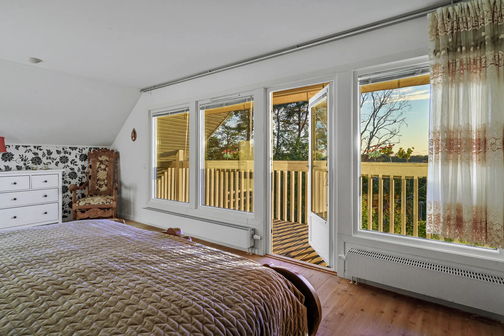 Villa, Kapellvägen 5, Håbo