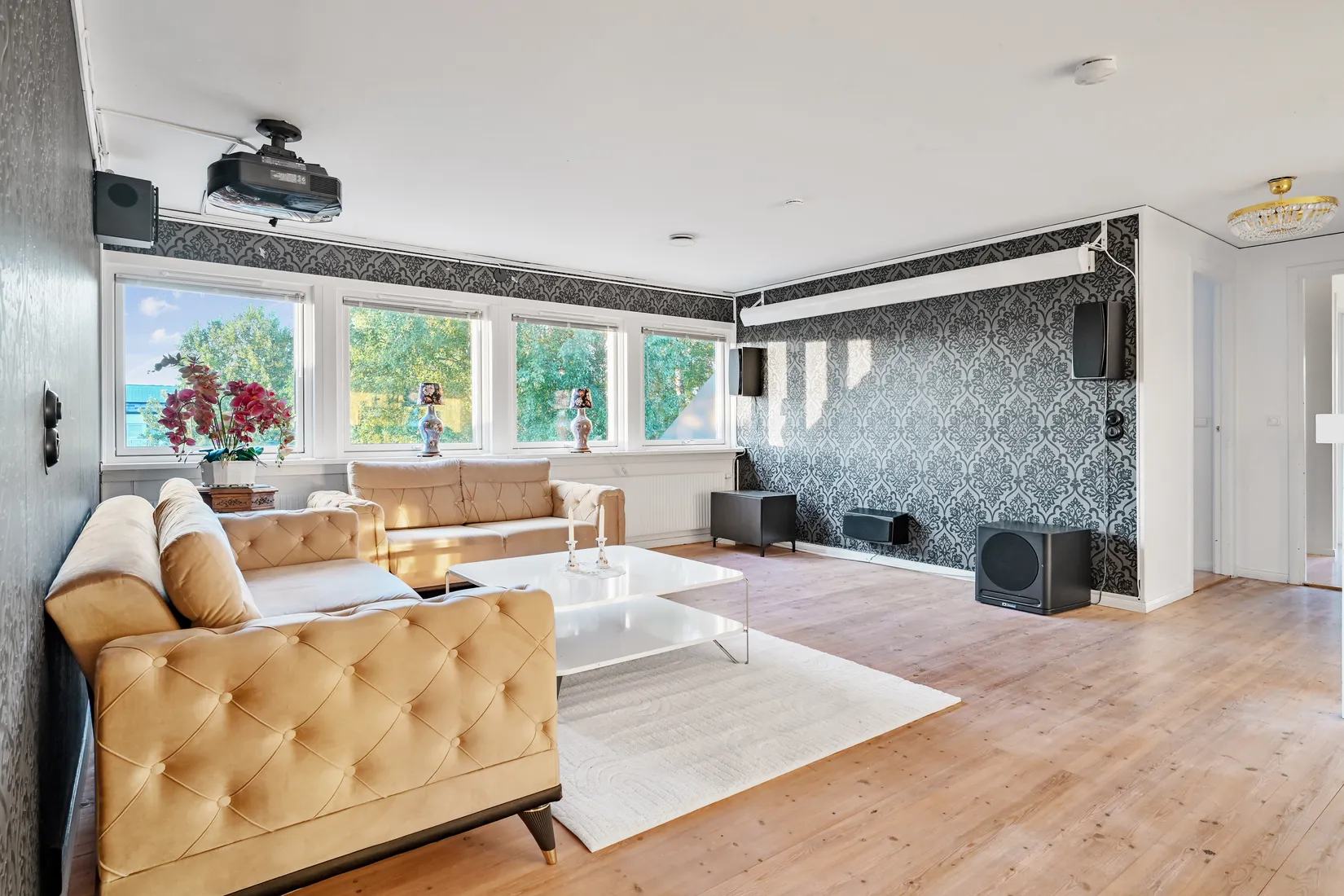 Villa, Kapellvägen 5, Håbo