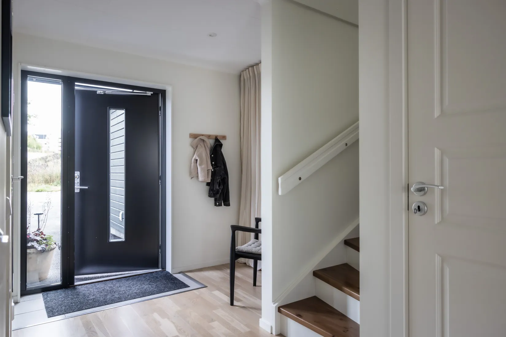 Radhus, Ravingatan 4, Öresjö Ängar, Borås