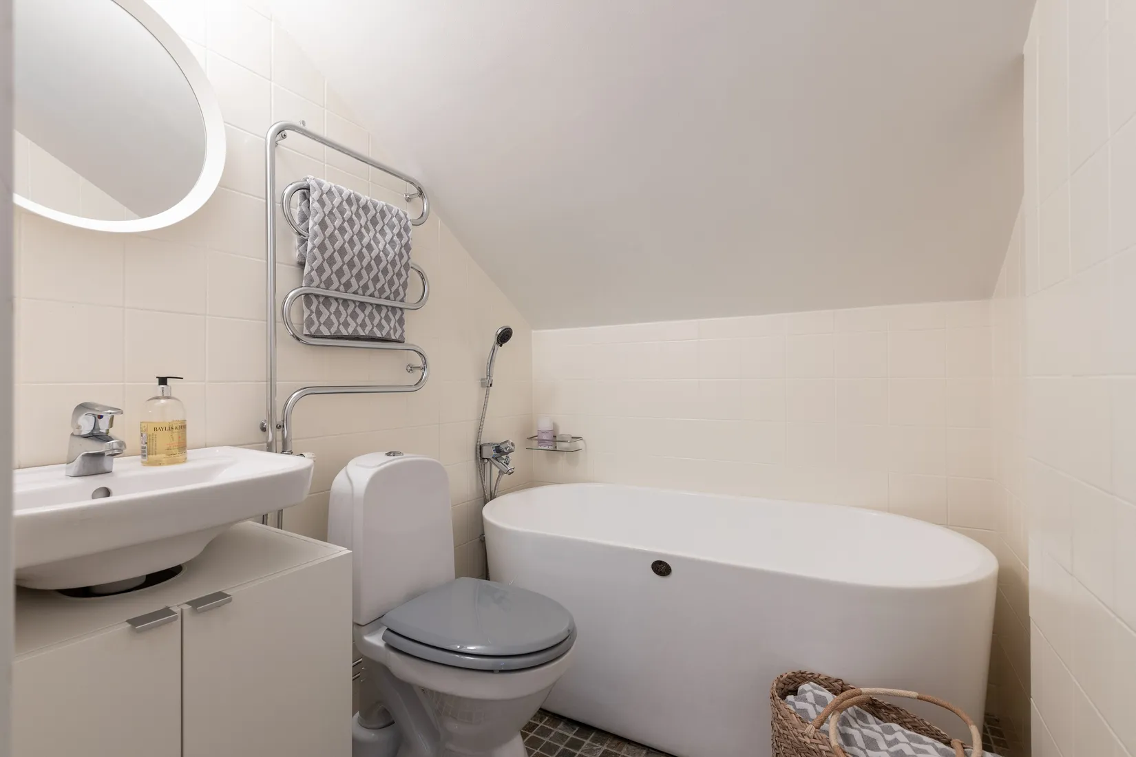 Bostadsrätt, Sommarvägen 5, Vireberg, Råsunda, Solna