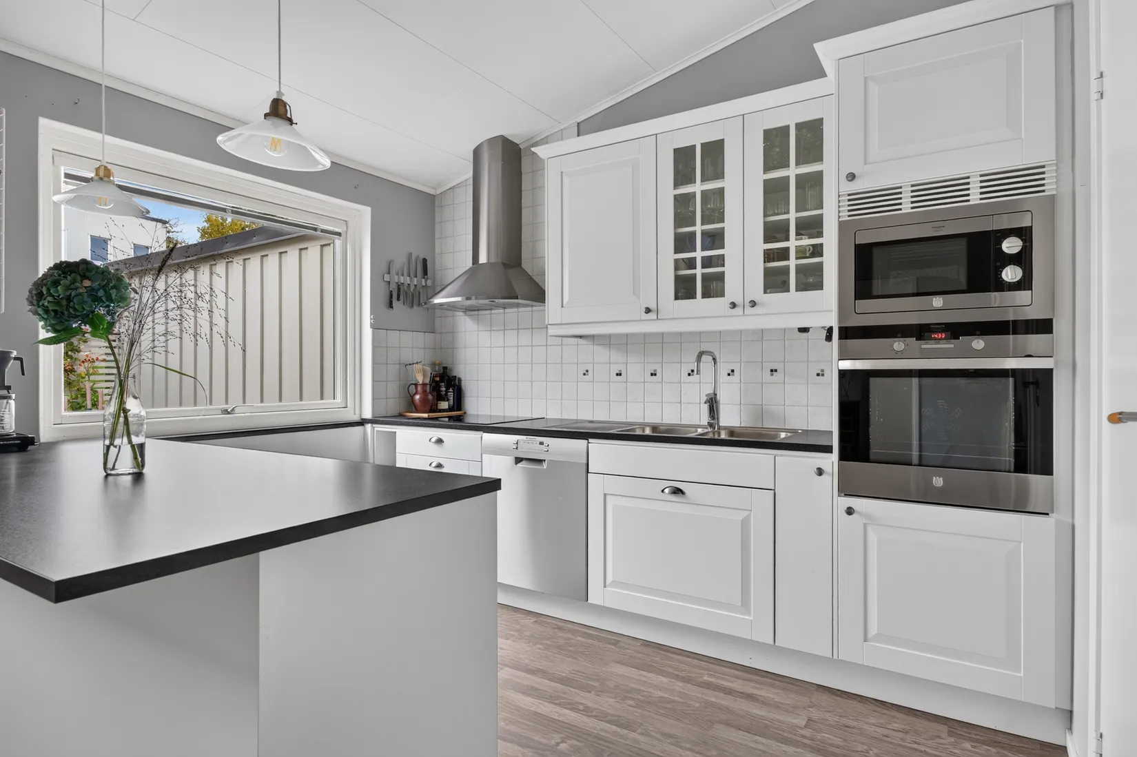 Radhus, Vintergatan 49D, Billingssluttningen, Skövde