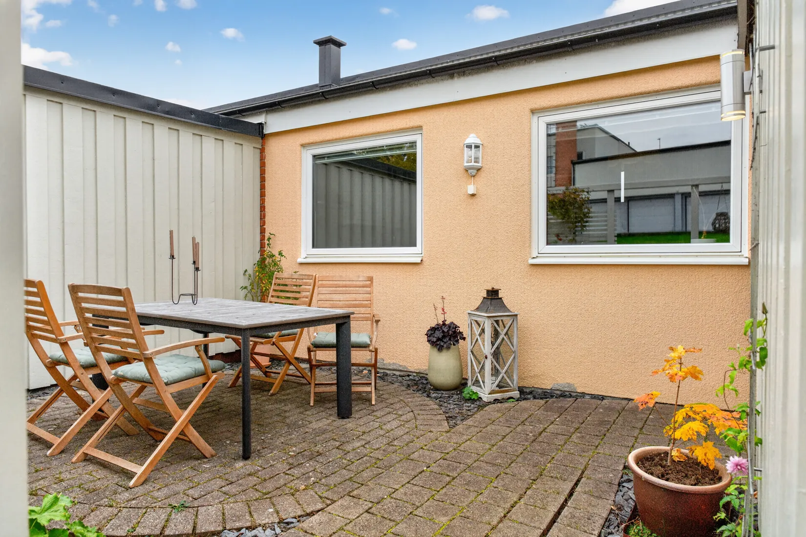 Radhus, Vintergatan 49D, Billingssluttningen, Skövde