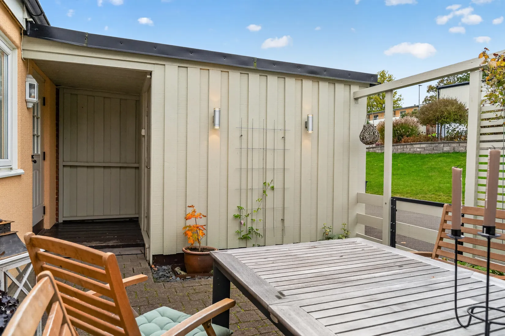 Radhus, Vintergatan 49D, Billingssluttningen, Skövde