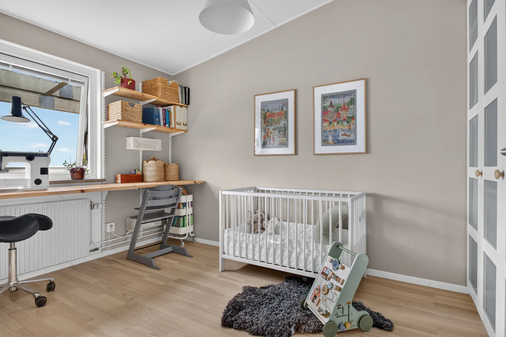 Radhus, Vintergatan 49D, Billingssluttningen, Skövde