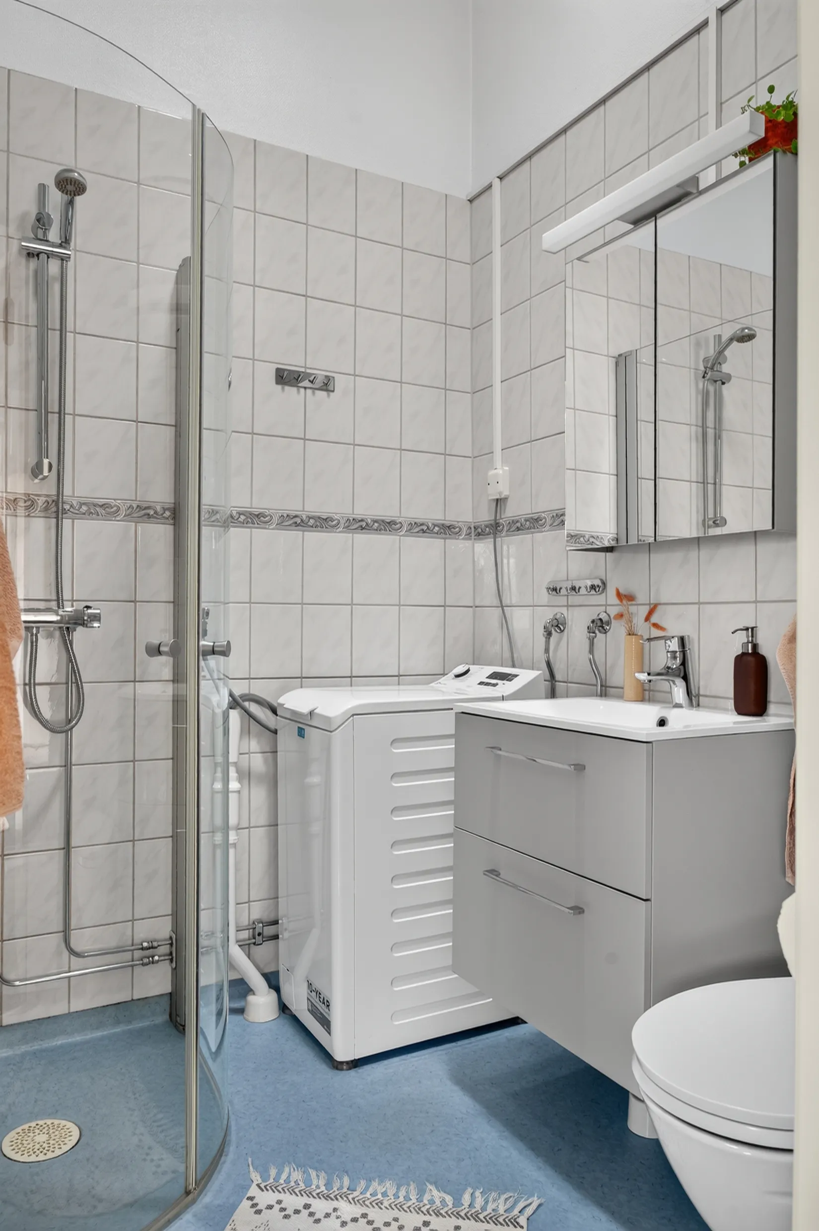 Radhus, Vintergatan 49D, Billingssluttningen, Skövde