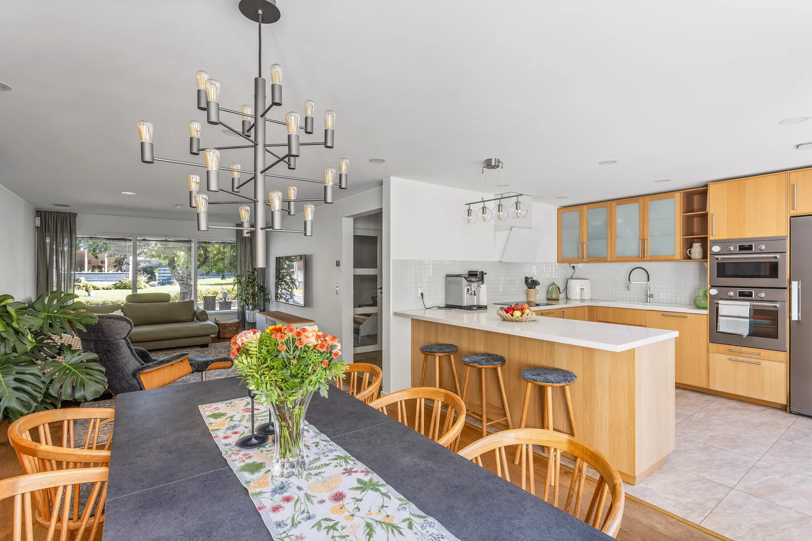 Villa, Monsunvägen 9, Jakobsberg - Berghem, Järfälla