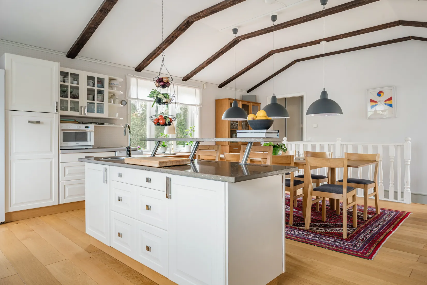 Villa, Brobyvägen 17, Ensta, Täby