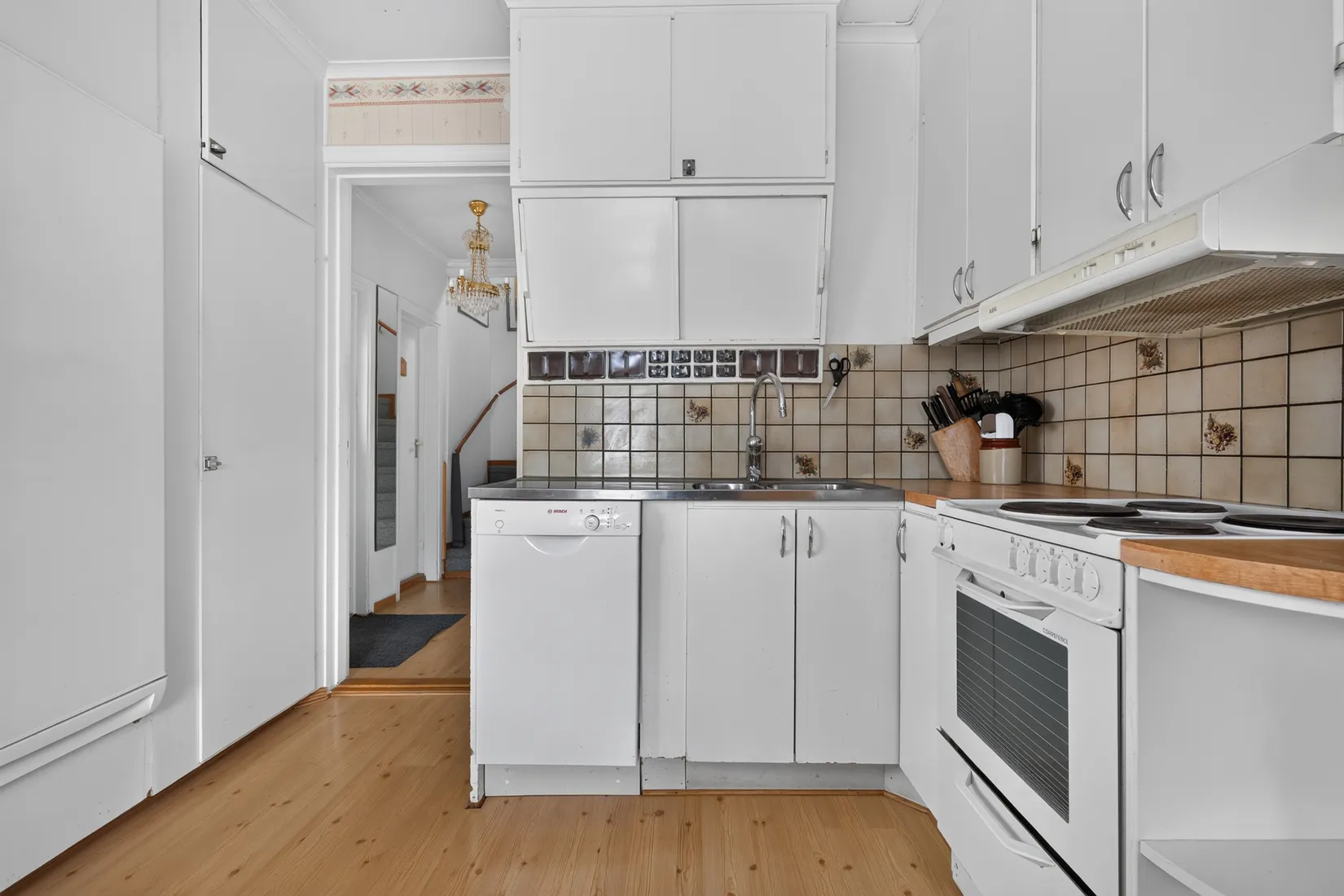 Villa, Skogalundsgatan 9, Skogstorp, Kumla