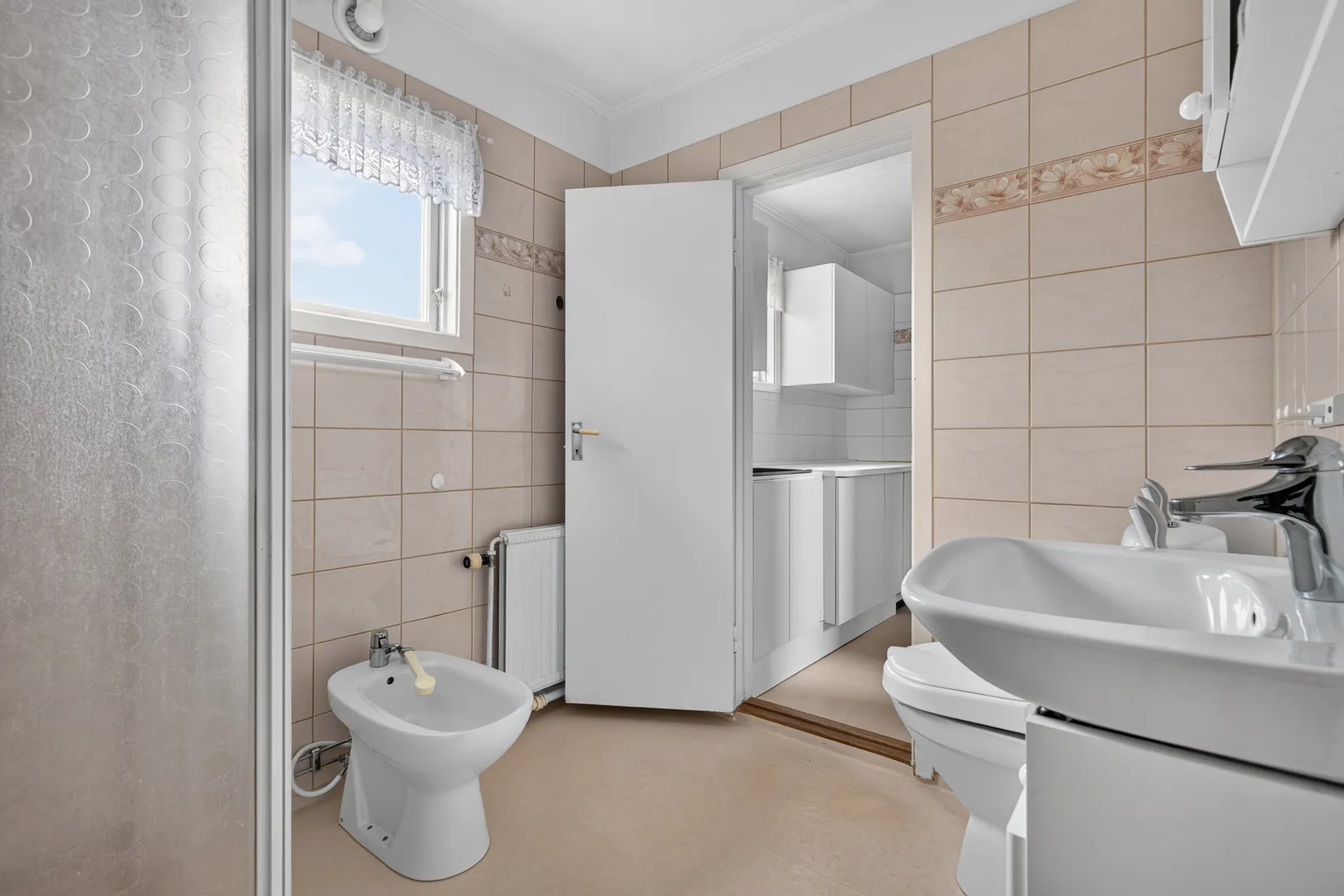 Villa, Skogalundsgatan 9, Skogstorp, Kumla