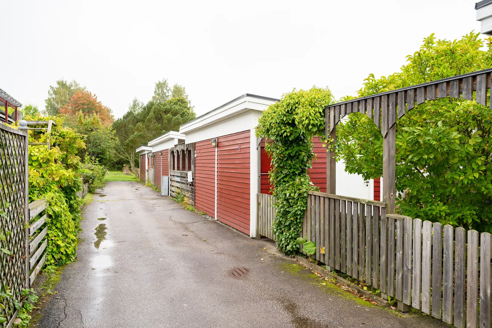 Radhus, Marsvägen 3B, Horred, Mark