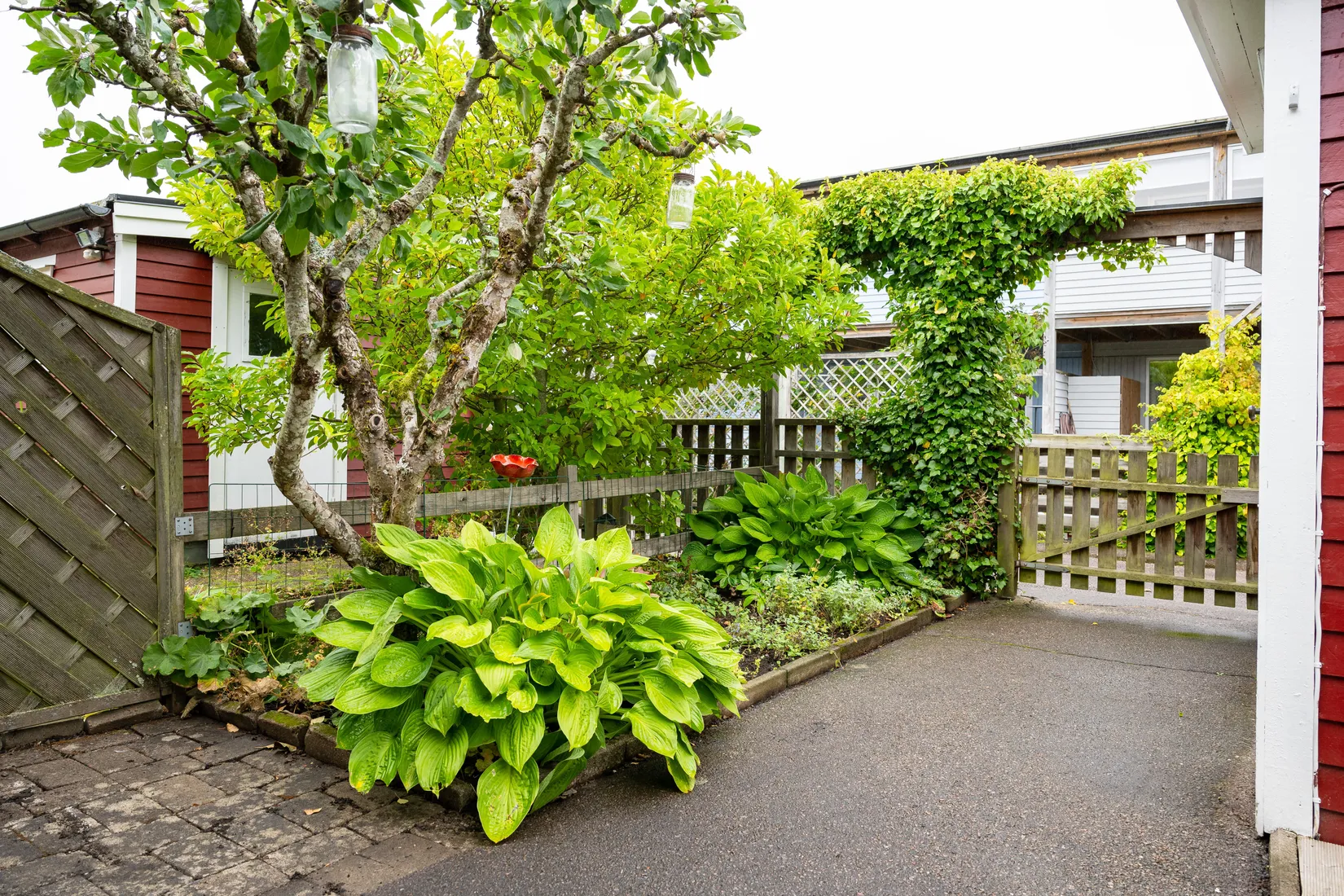 Radhus, Marsvägen 3B, Horred, Mark