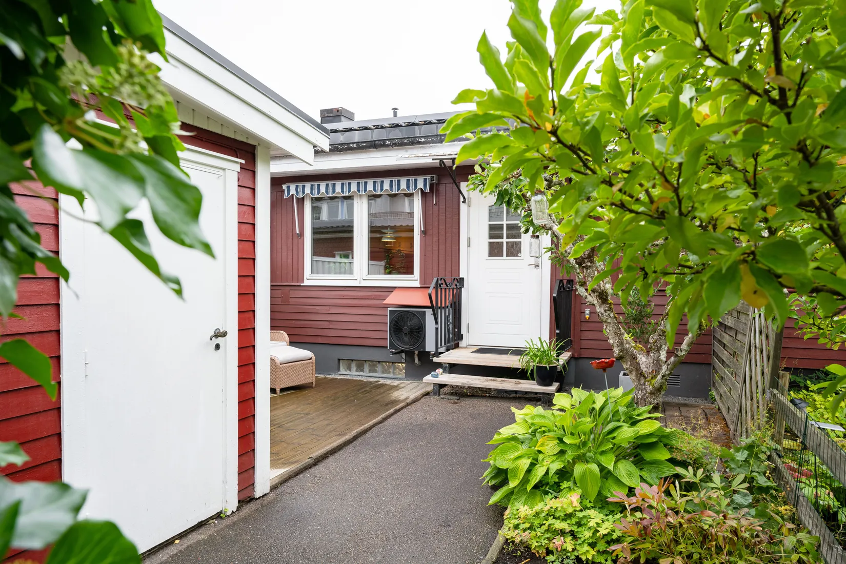 Radhus, Marsvägen 3B, Horred, Mark