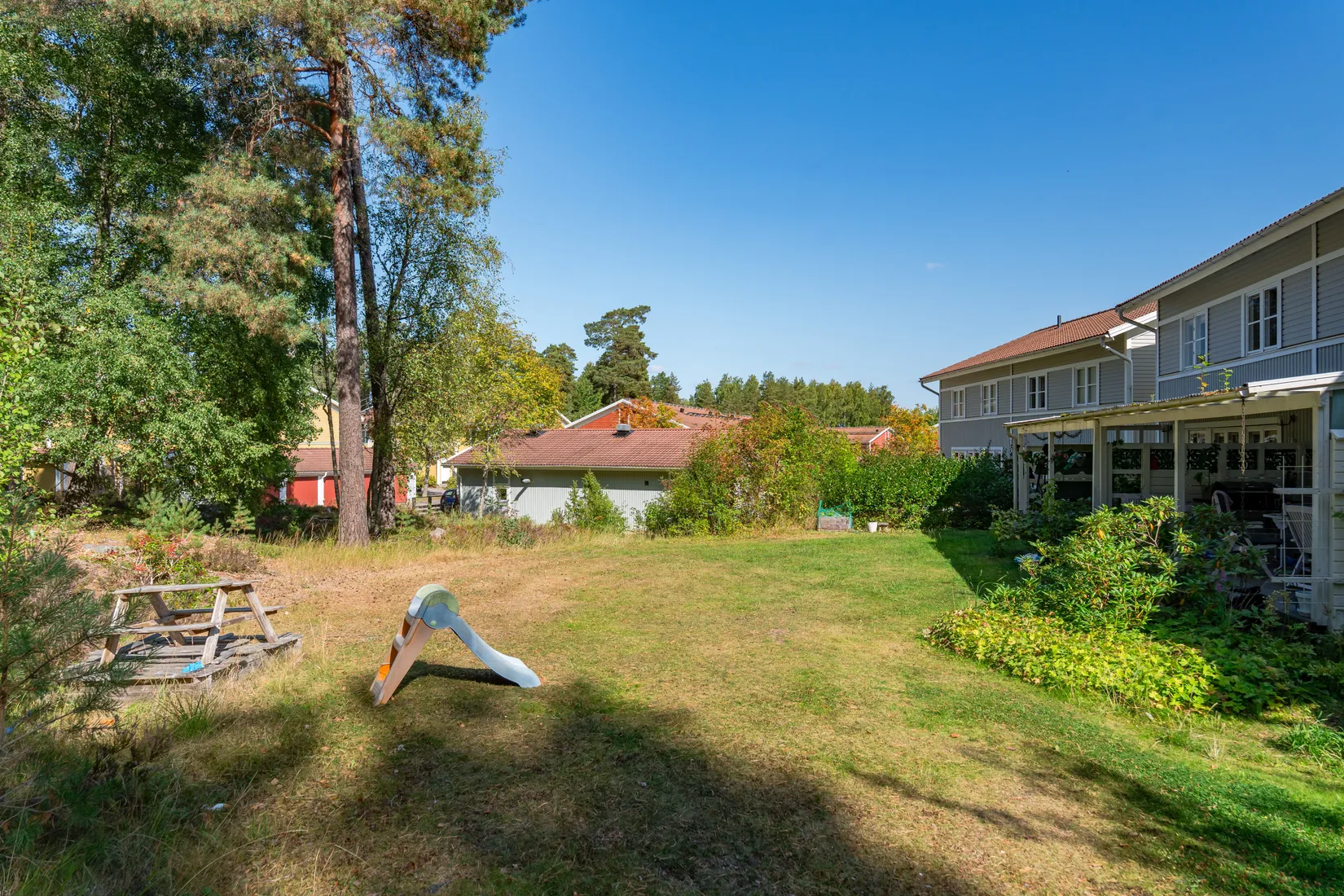 Radhus, Västgötaresan 43, Sävja, Uppsala