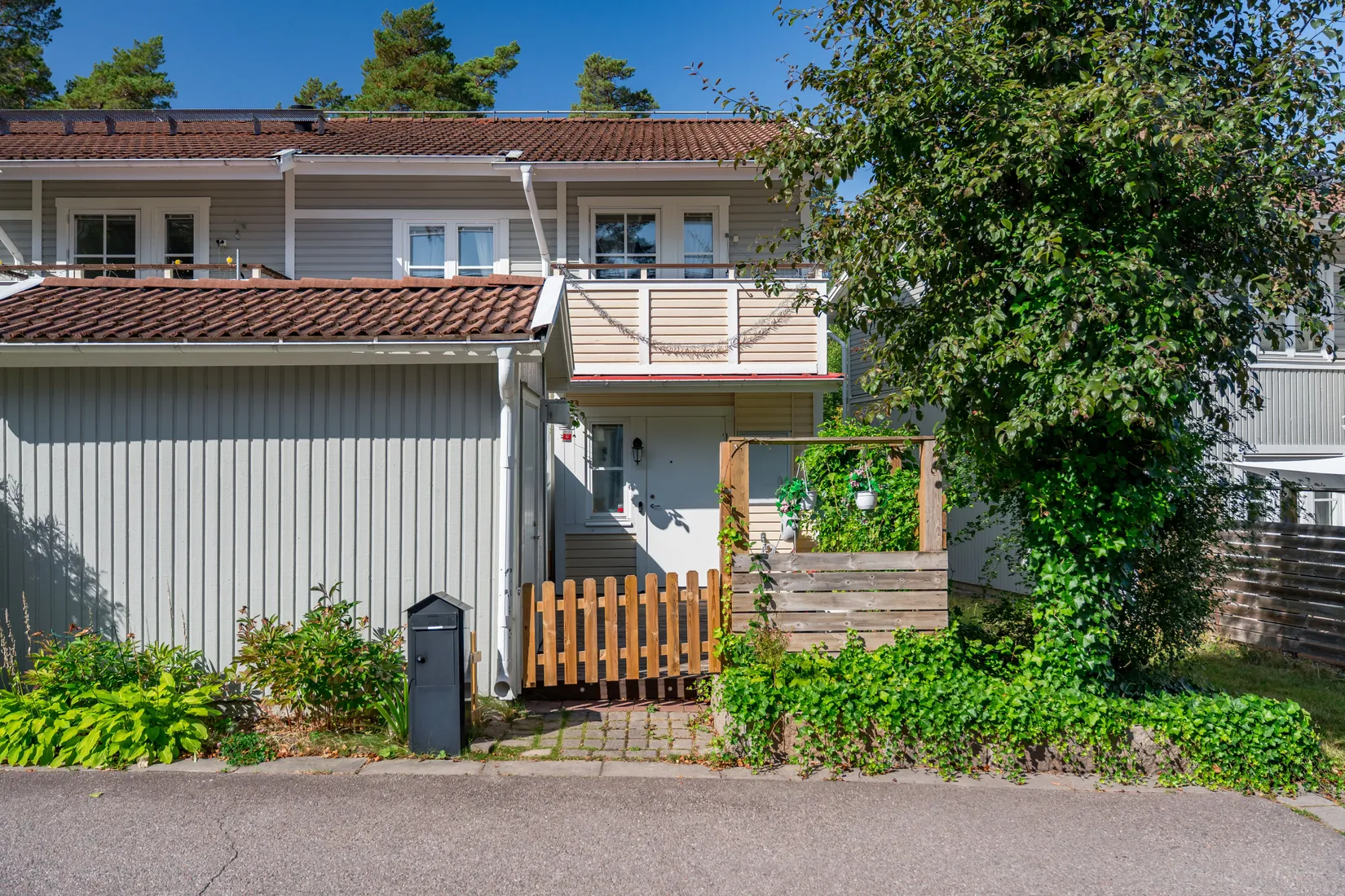 Radhus, Västgötaresan 43, Sävja, Uppsala