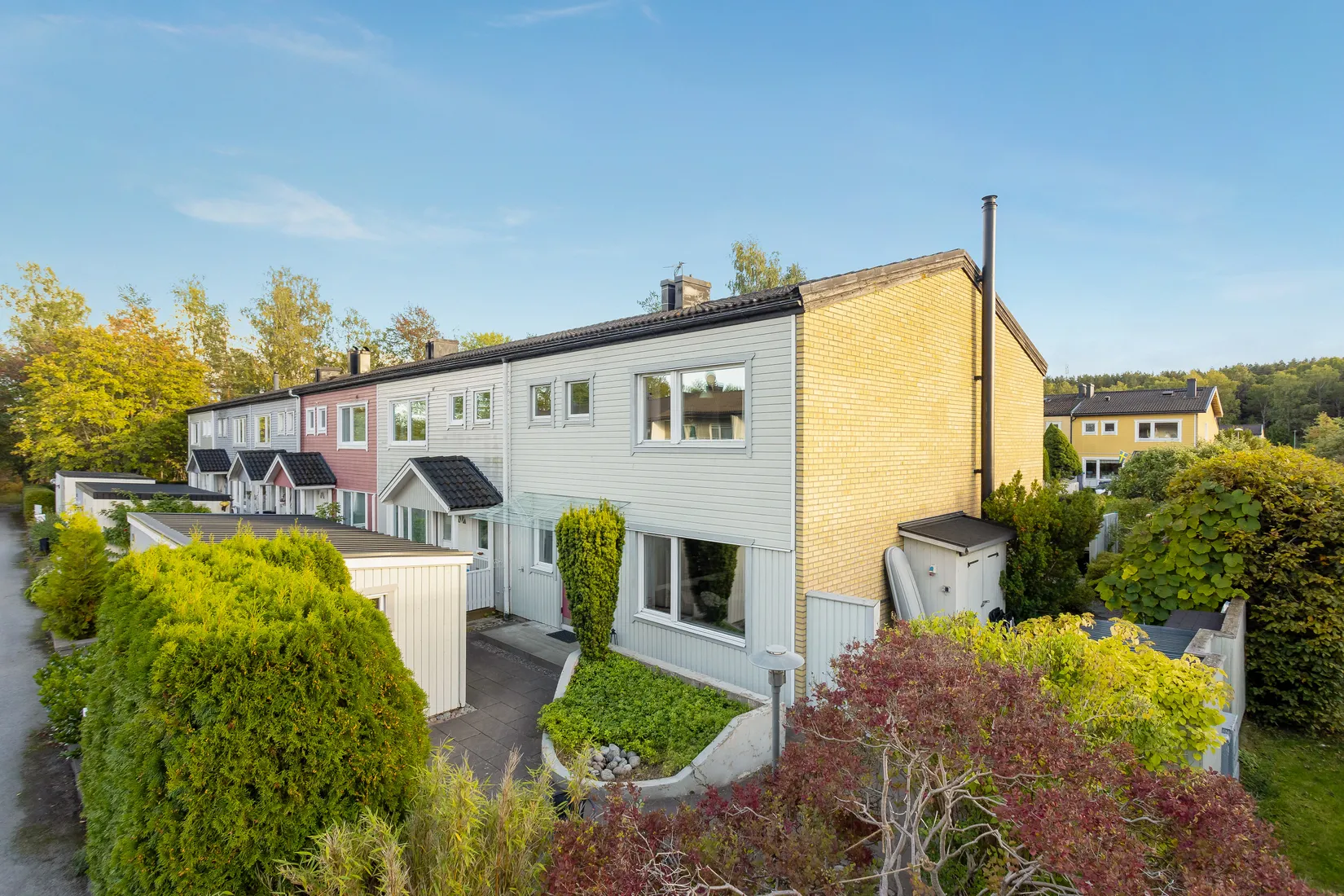 Radhus, Rågången 122, Viksjöplan, Järfälla