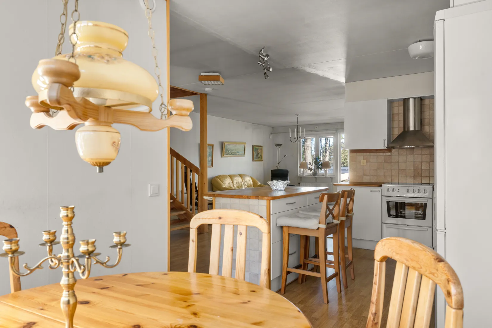 Radhus, Åbroddsgränd 12, Västra Farmarstigen, Tyresö