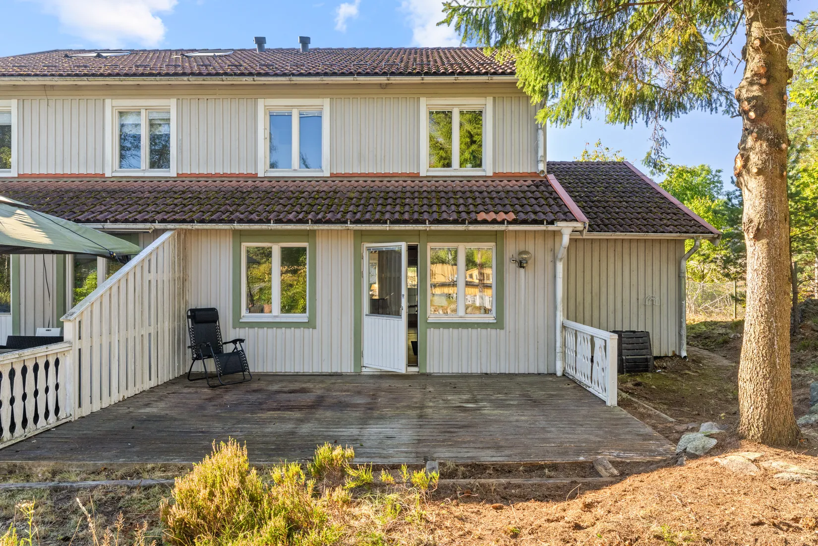 Radhus, Åbroddsgränd 12, Västra Farmarstigen, Tyresö