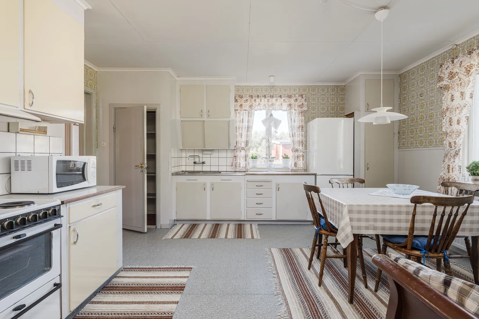 Villa, Sandby 325, Karholmsbruk, Tierp