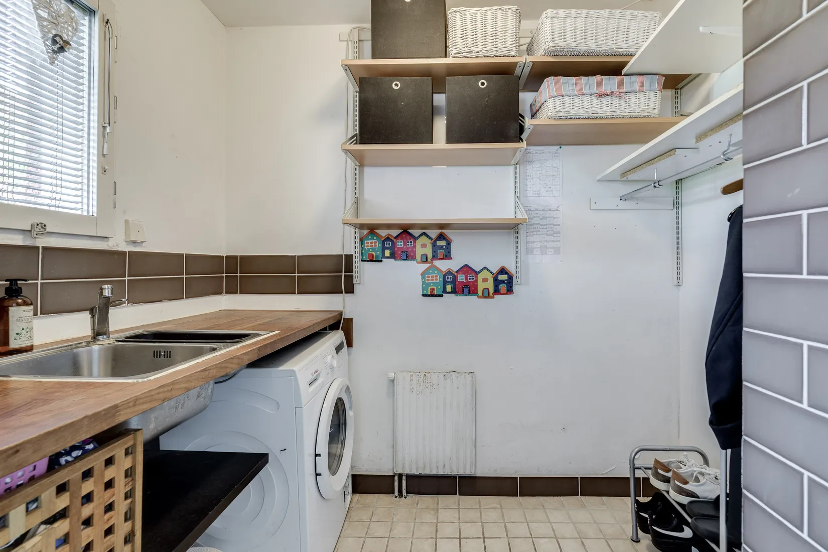 Bostadsrätt, Högstadieplan 90, Lindesberg/Stadsskogen I, Lindesberg