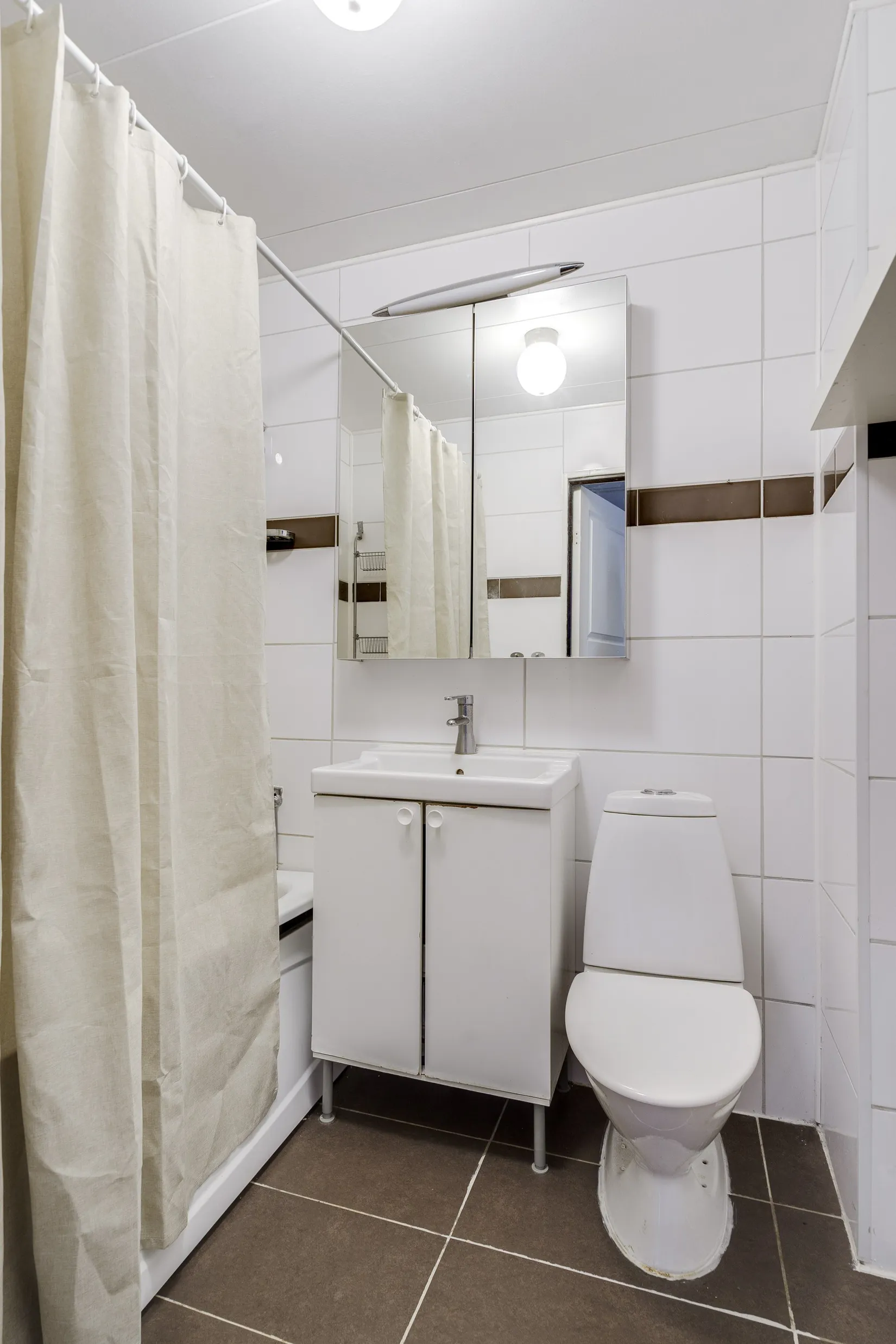 Bostadsrätt, Högstadieplan 90, Lindesberg/Stadsskogen I, Lindesberg