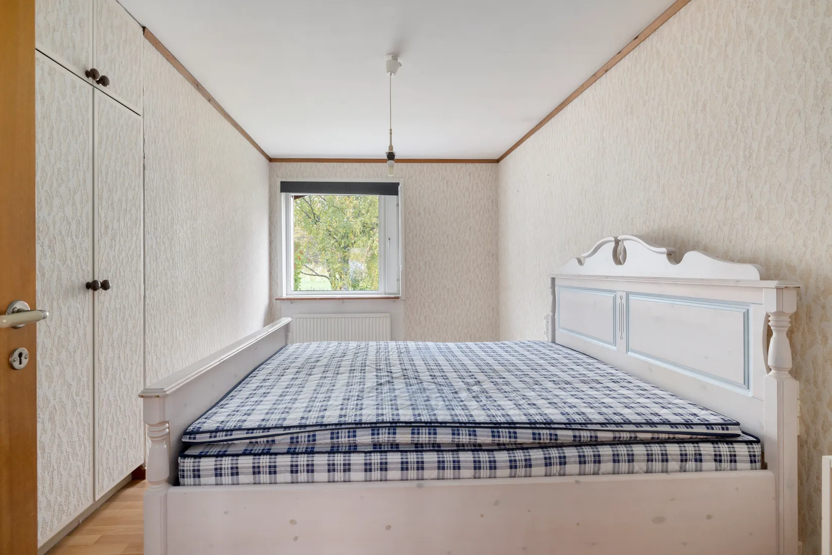 Radhus, Solrosvägen 16, Arenberga, Sigtuna