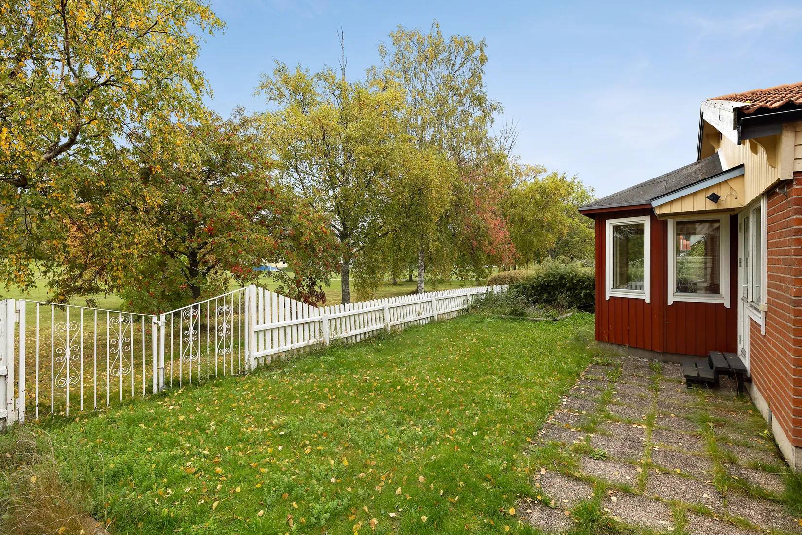 Radhus, Solrosvägen 16, Arenberga, Sigtuna