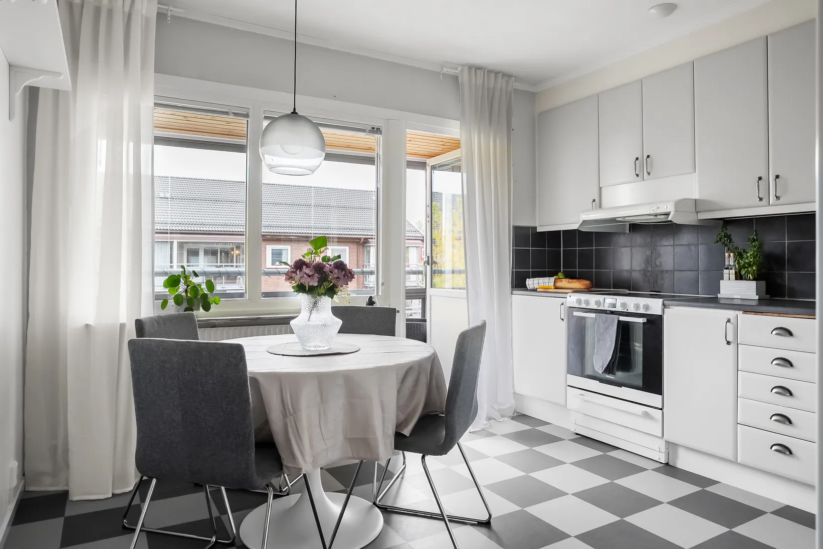 Bostadsrätt, Östra Brinkvägen 43, Väst På Stan, Umeå